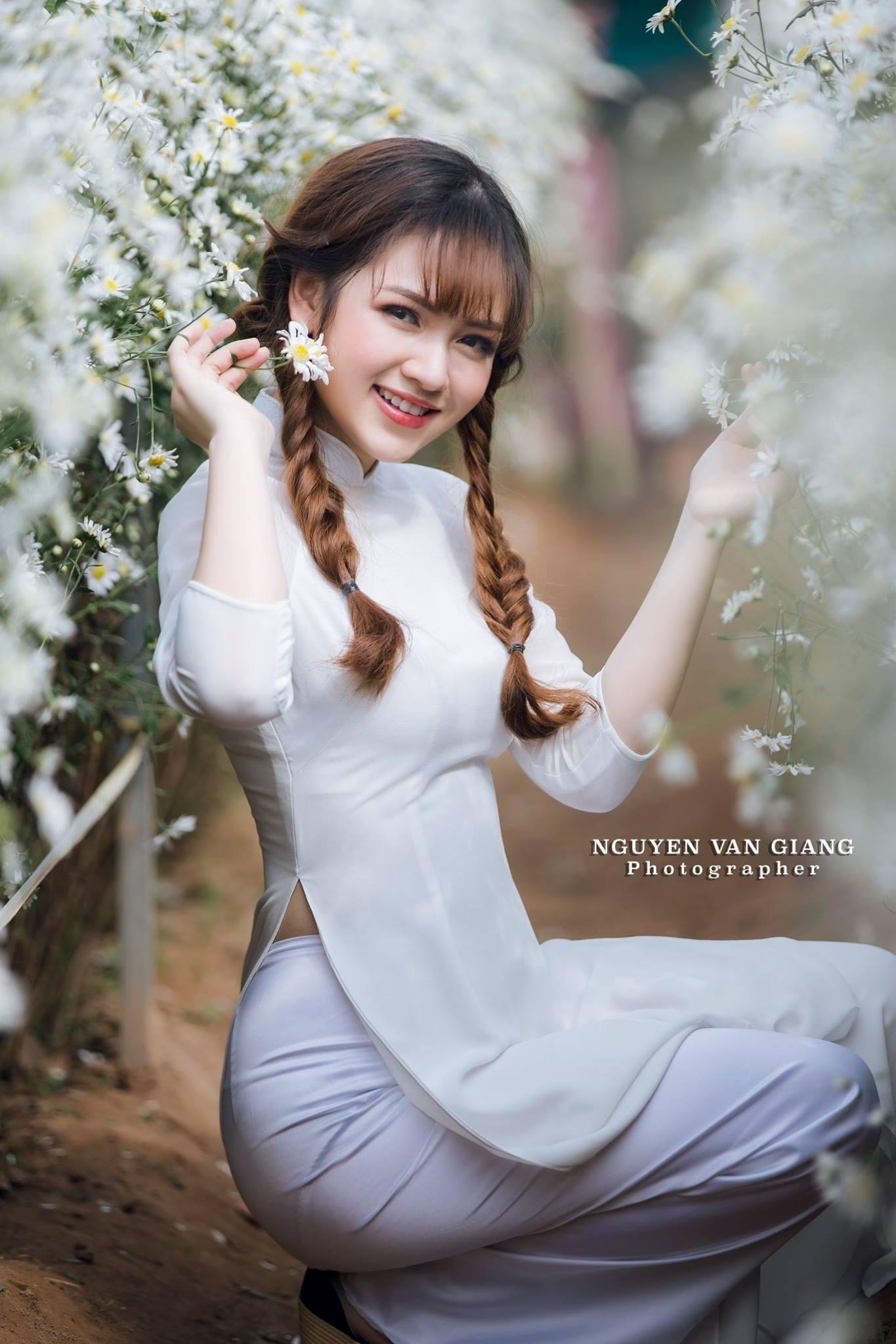 Áo dài trắng hoa thanh nhã [4TSKXL]