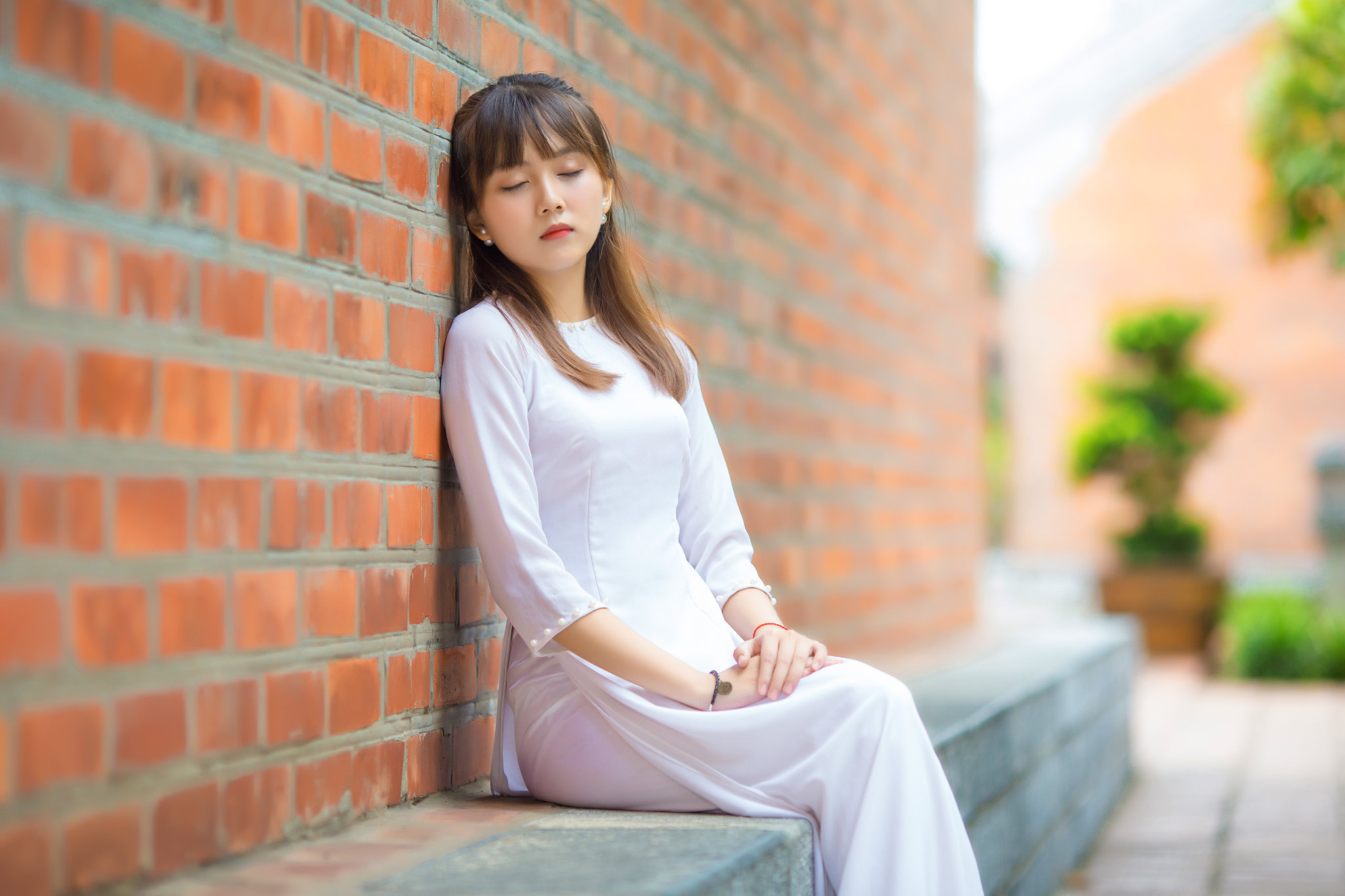 Áo dài trắng yêu kiều [MAEKAL]