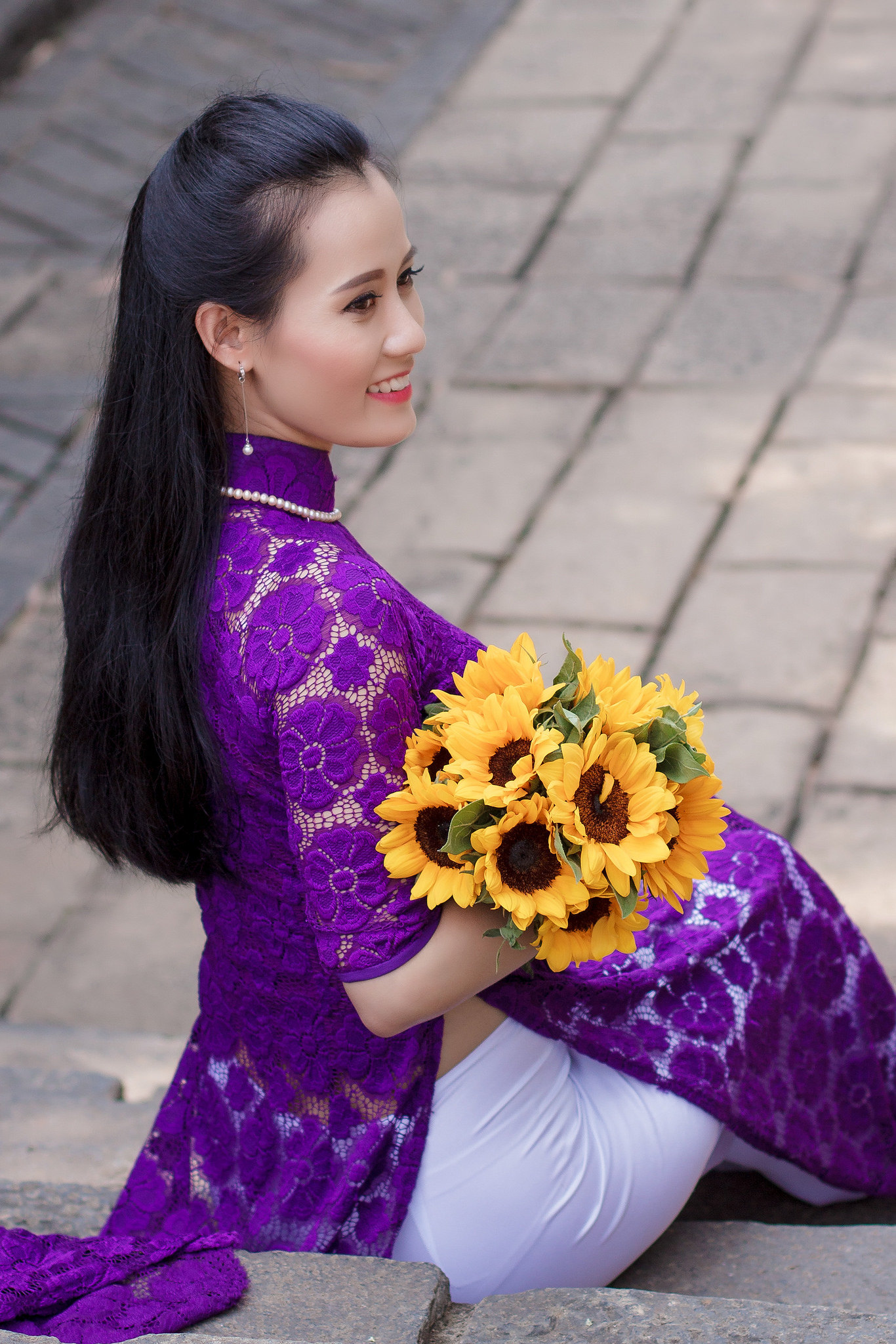 Áo dài tím cổ điển hoa [IE2ACX]