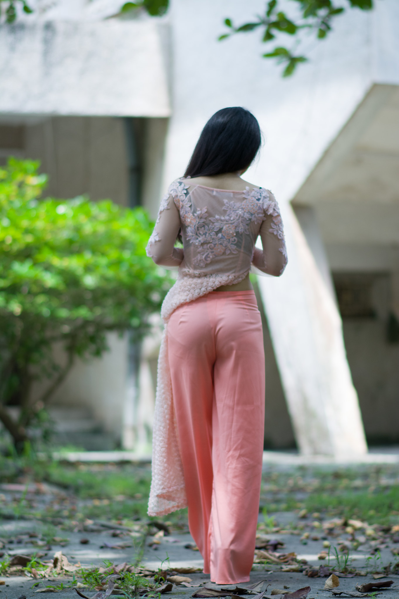Áo dài họa tiết áo dài họa tiết tinh tế [4JQUFC]