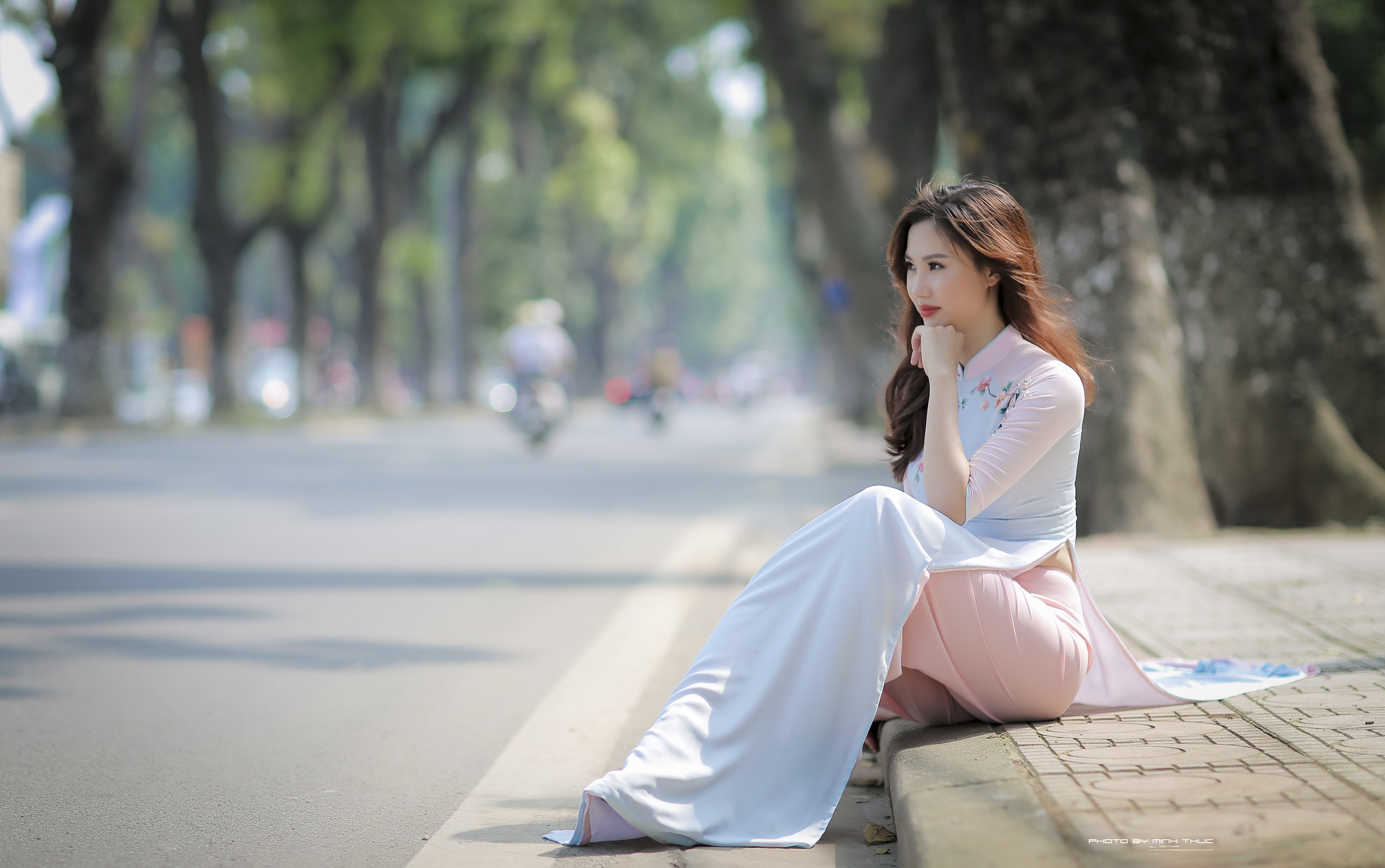 E ấp áo dài trắng nắng [AJBESW]