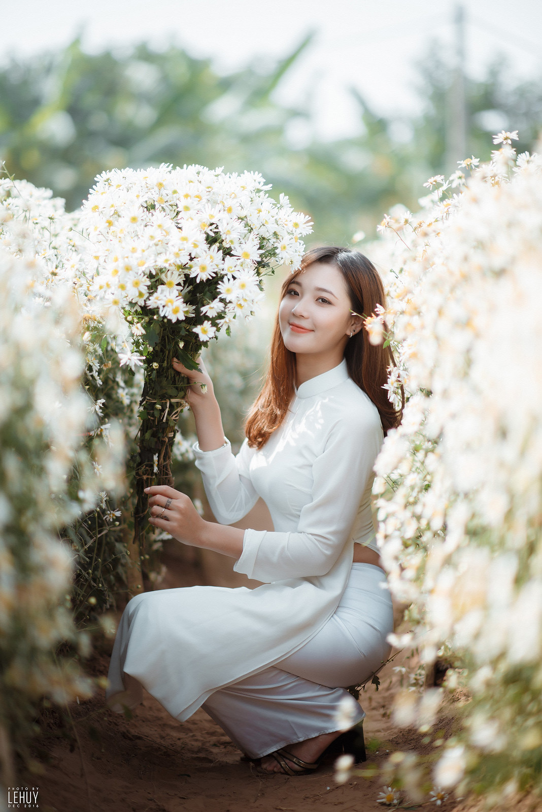 Bộ ảnh áo dài trắng nhẹ nhàng hoa [EM48XY]