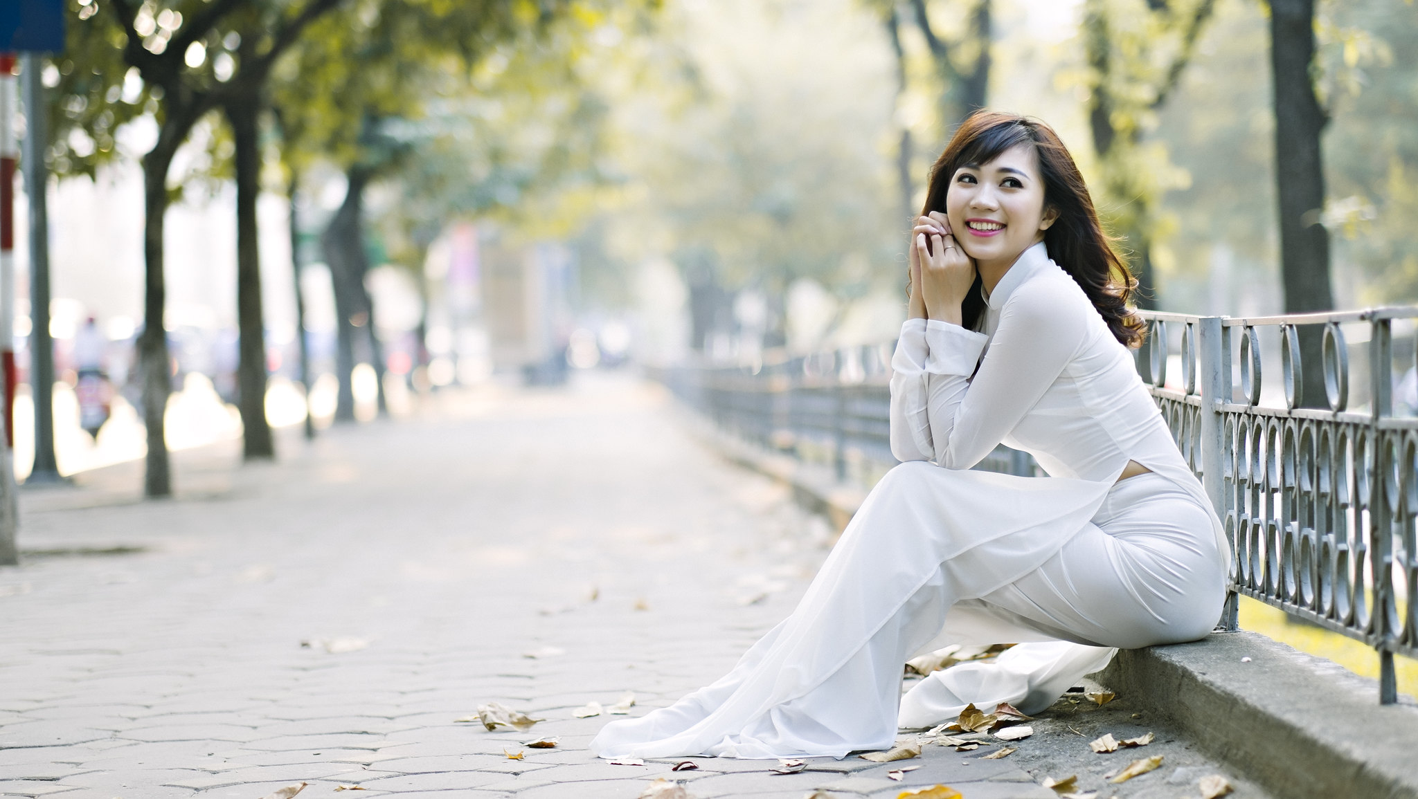 Áo dài trắng đằm thắm [3BUKDB]