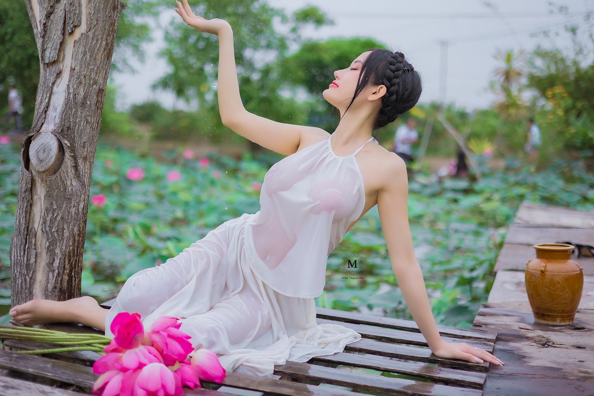 Người đẹp Áo Yếm thanh tao ướt [I7FK5L]