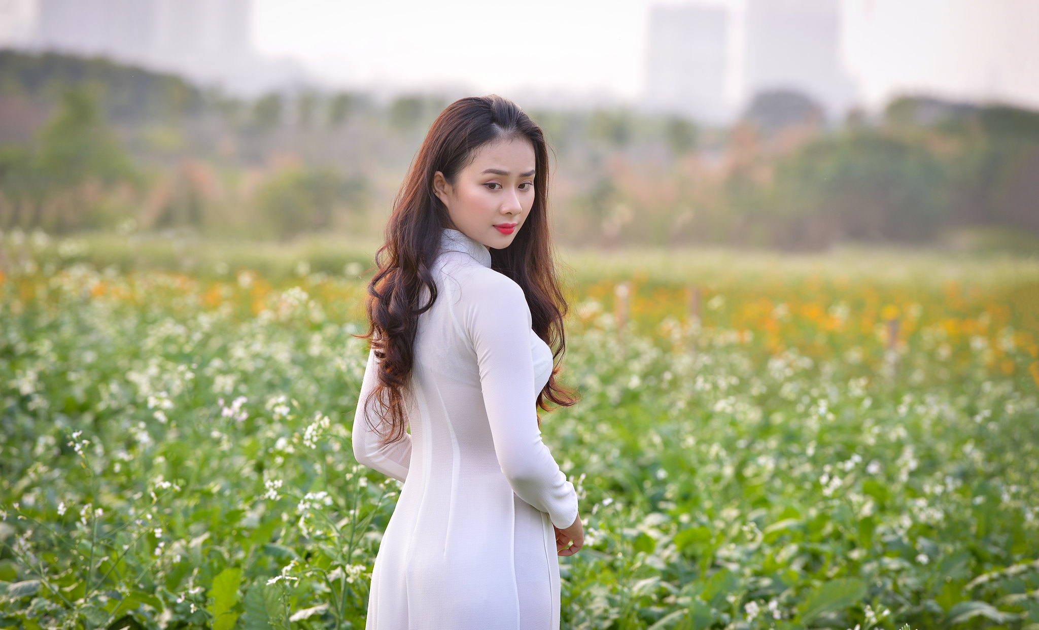 Yêu kiều áo dài trắng [U0KVXE]