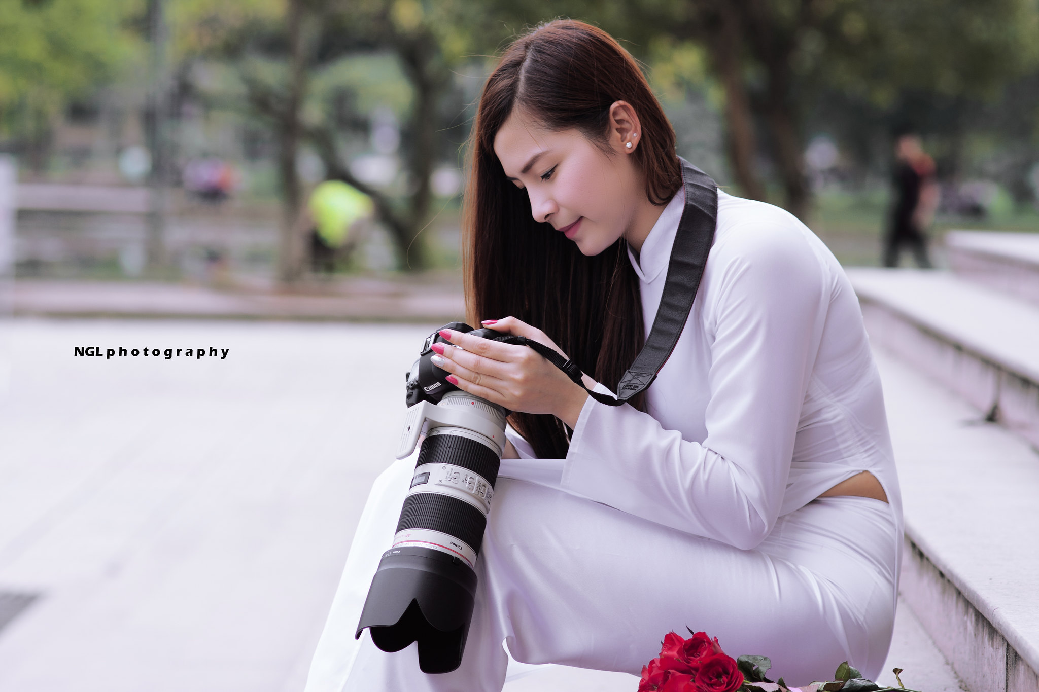 Kiêu sa áo dài trắng nữ sinh [0MVCNQ]