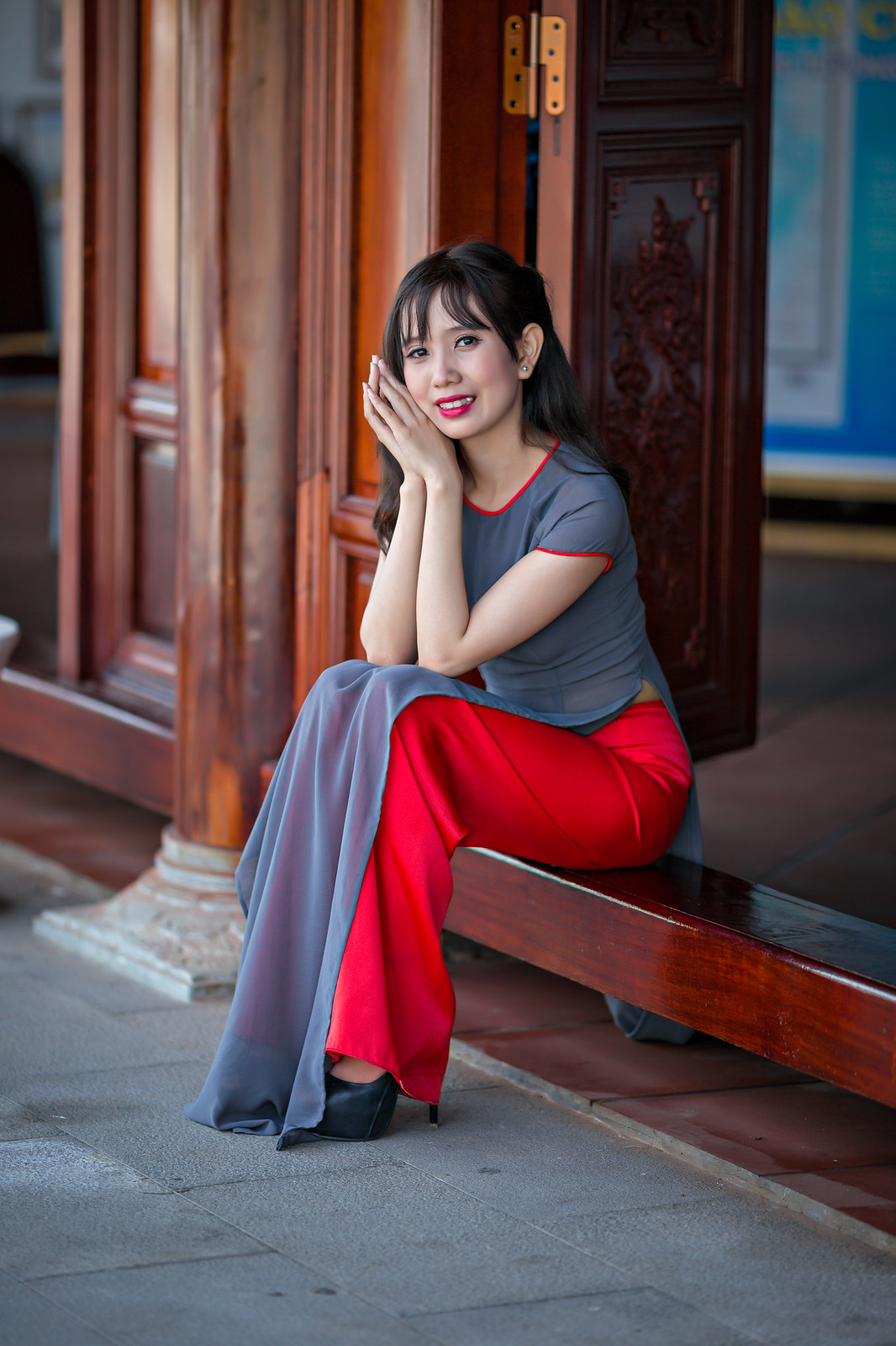 Tinh khôi áo dài trắng [VASNGR]