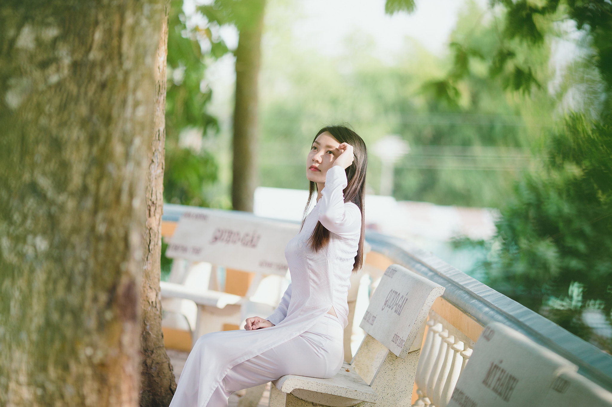 Rửa mắt với ảnh áo dài trắng dịu dàng áo dài trắng [8GBAD9]