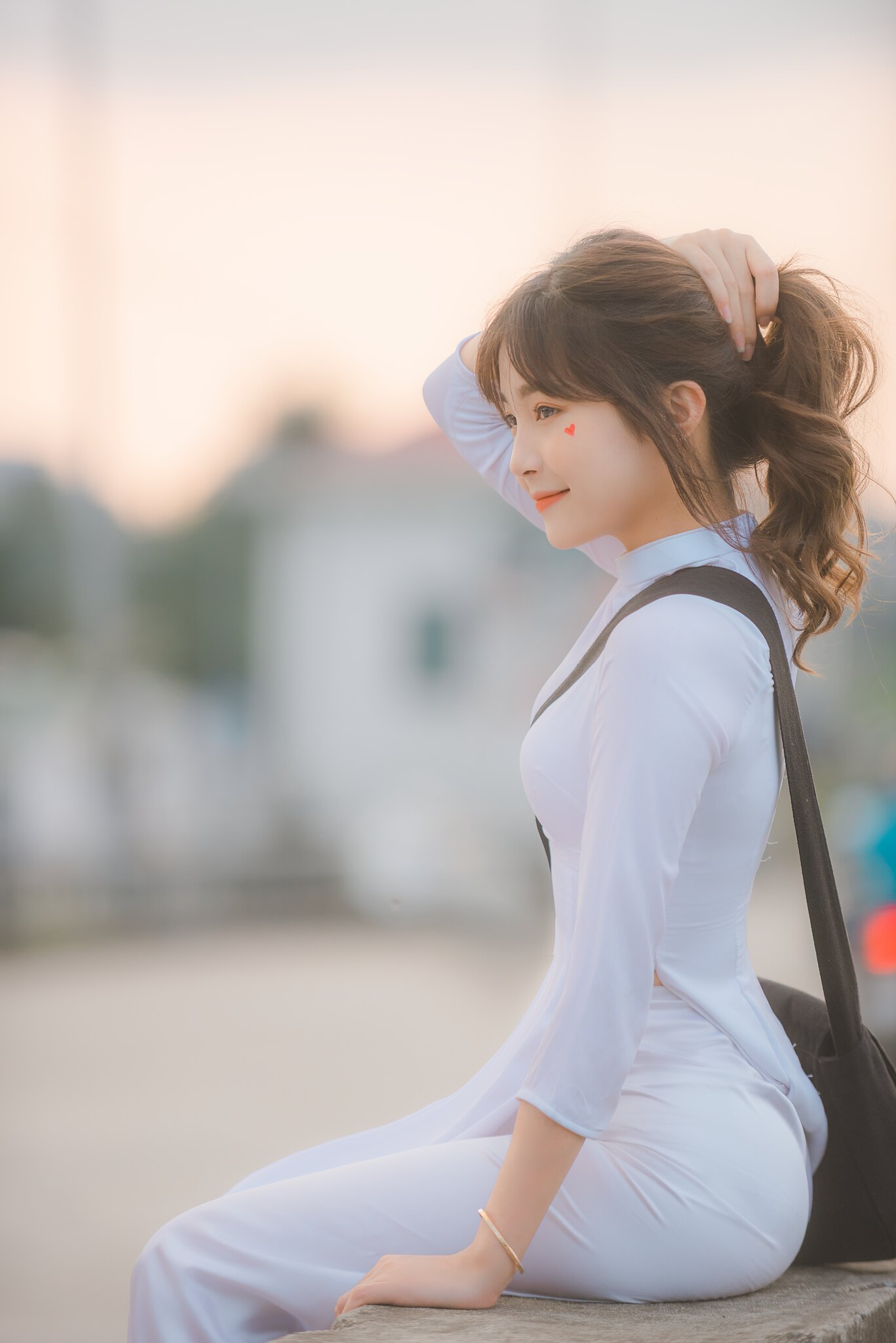 Bộ ảnh áo dài trắng trang nhã [BZSAYV]