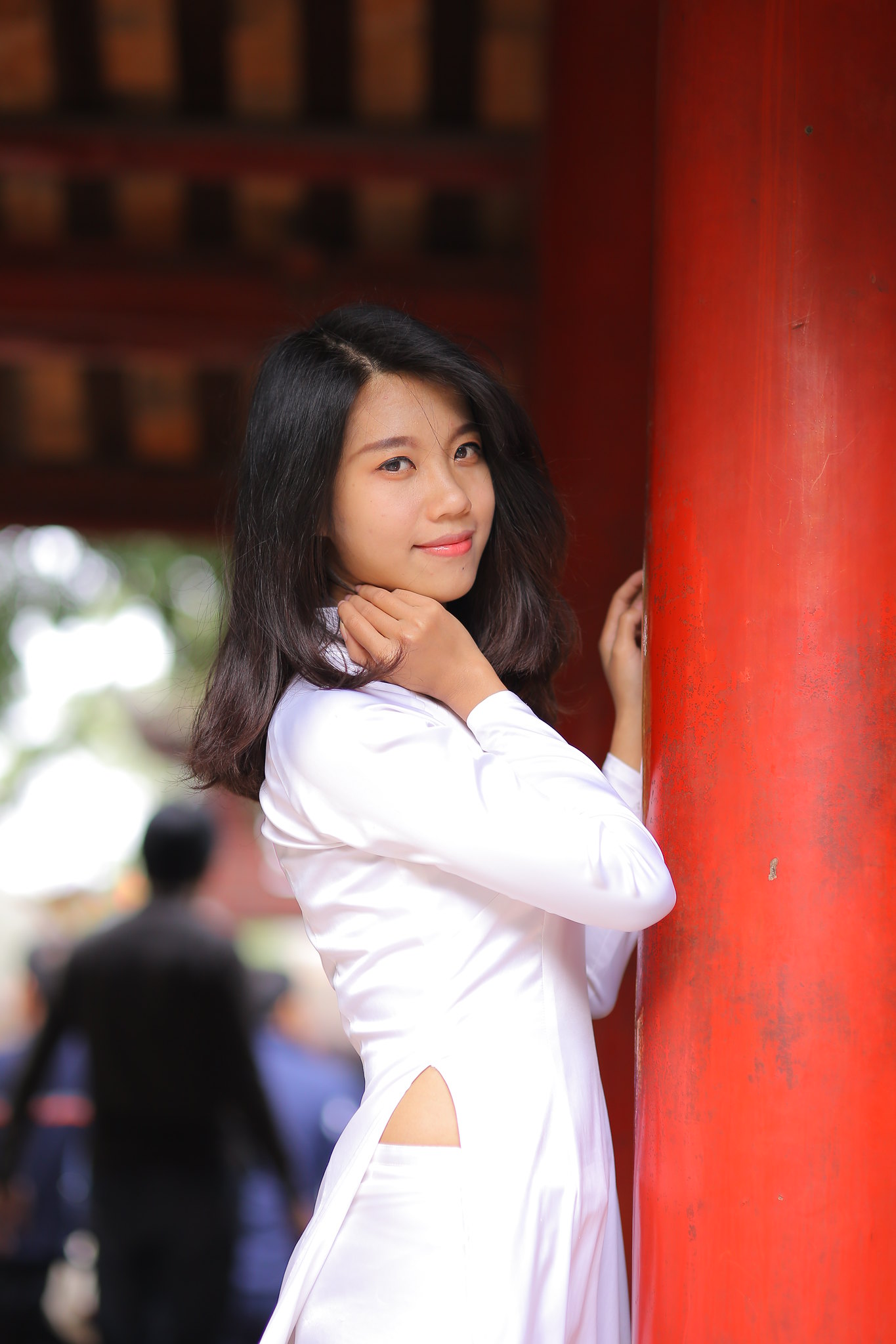 Áo dài trắng vẻ đẹp Việt Nam lễ chùa [GJDTBP]