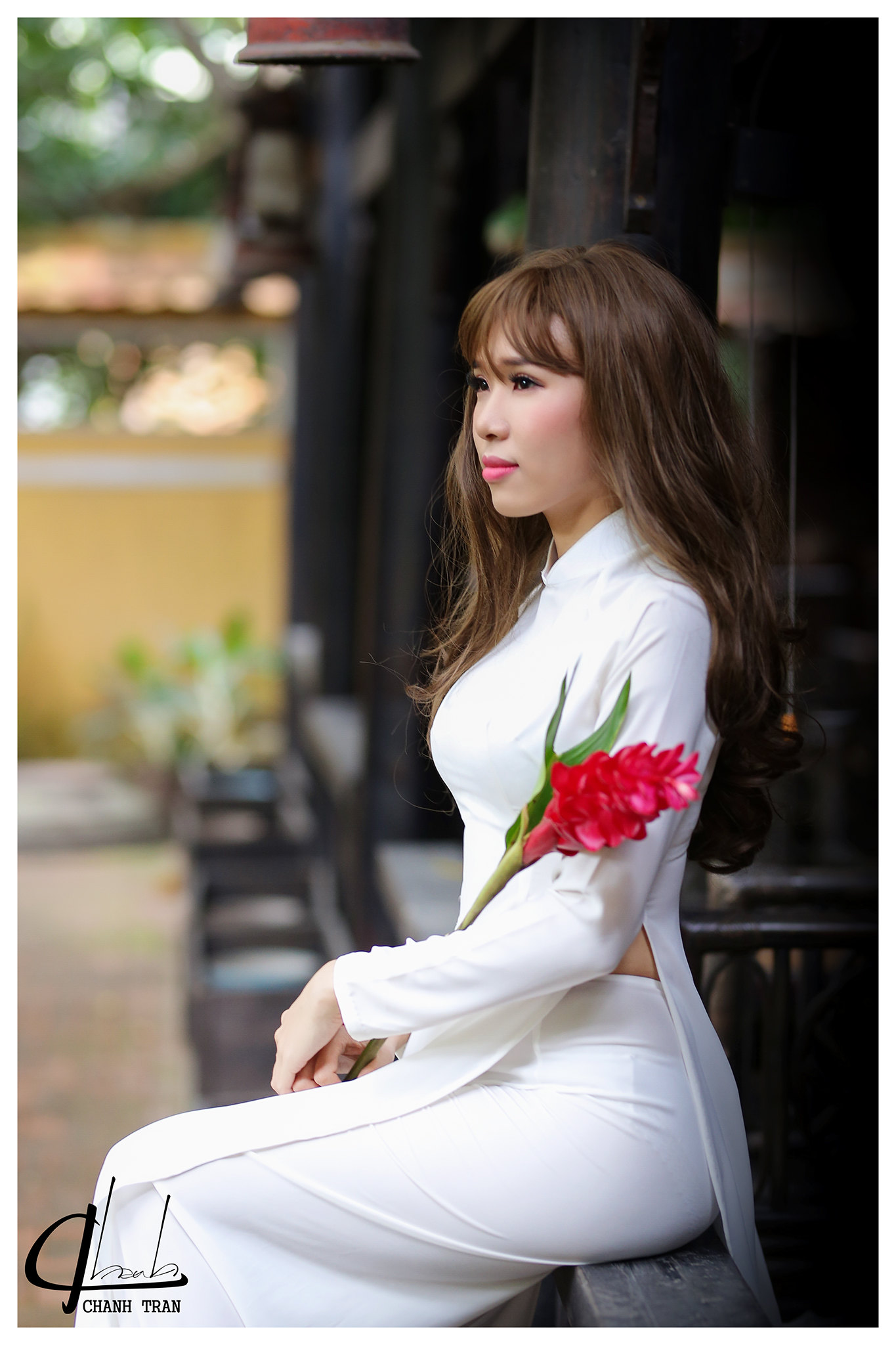Áo dài trắng hot girl hoa sen kiêu sa [IFAIUZ]