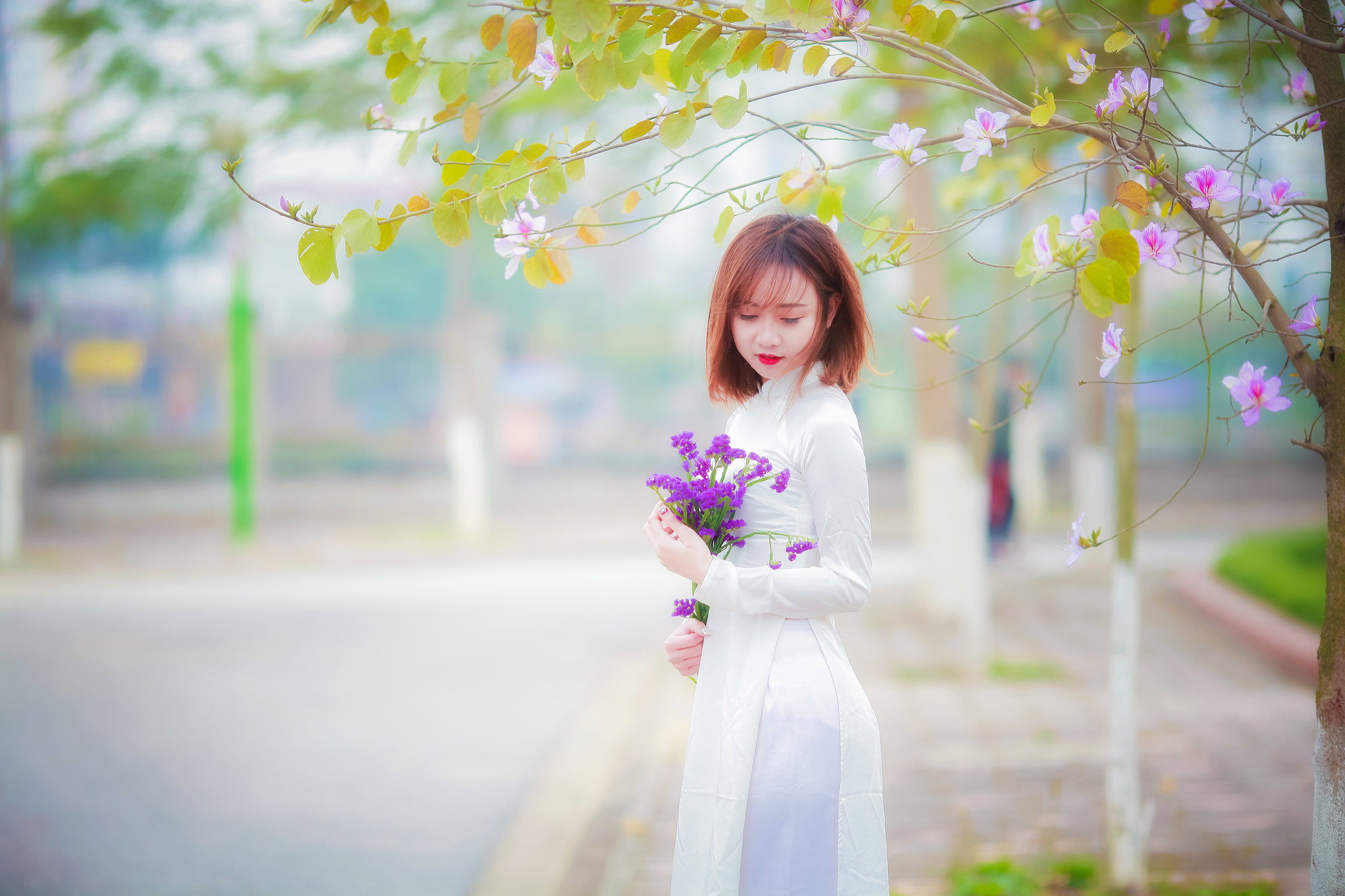 Áo dài trắng hoa nét Việt [IYQ3MK]