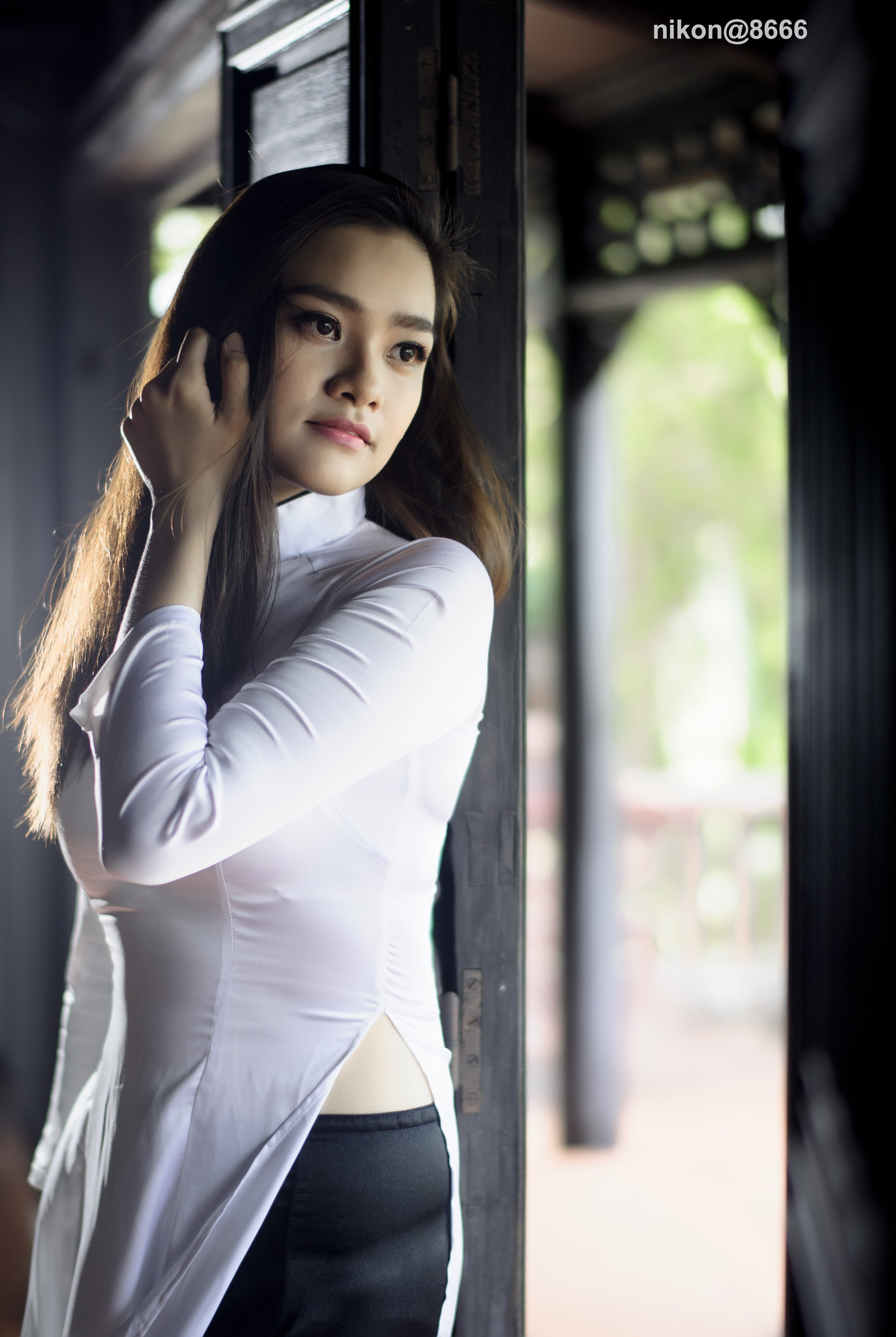 Áo dài trắng nền nã [LNMSCU]