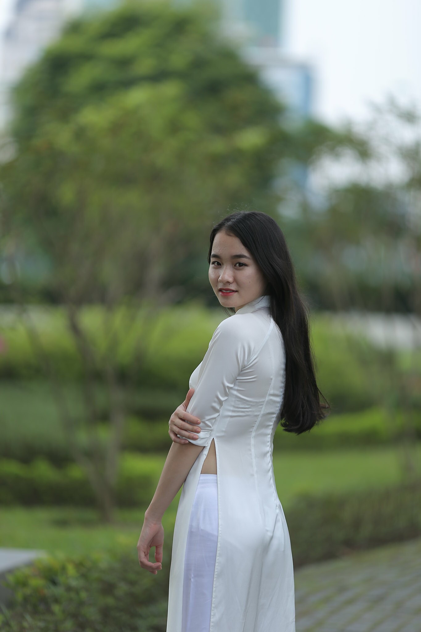Truyền thống áo dài trắng [N0KN50]