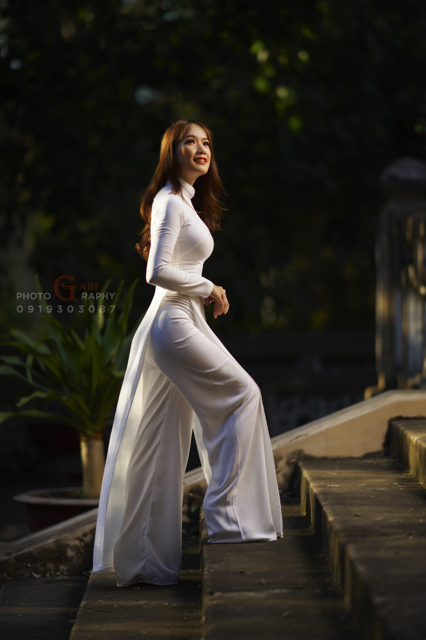 Áo dài trắng trang nhã nuột [SSAGNT]