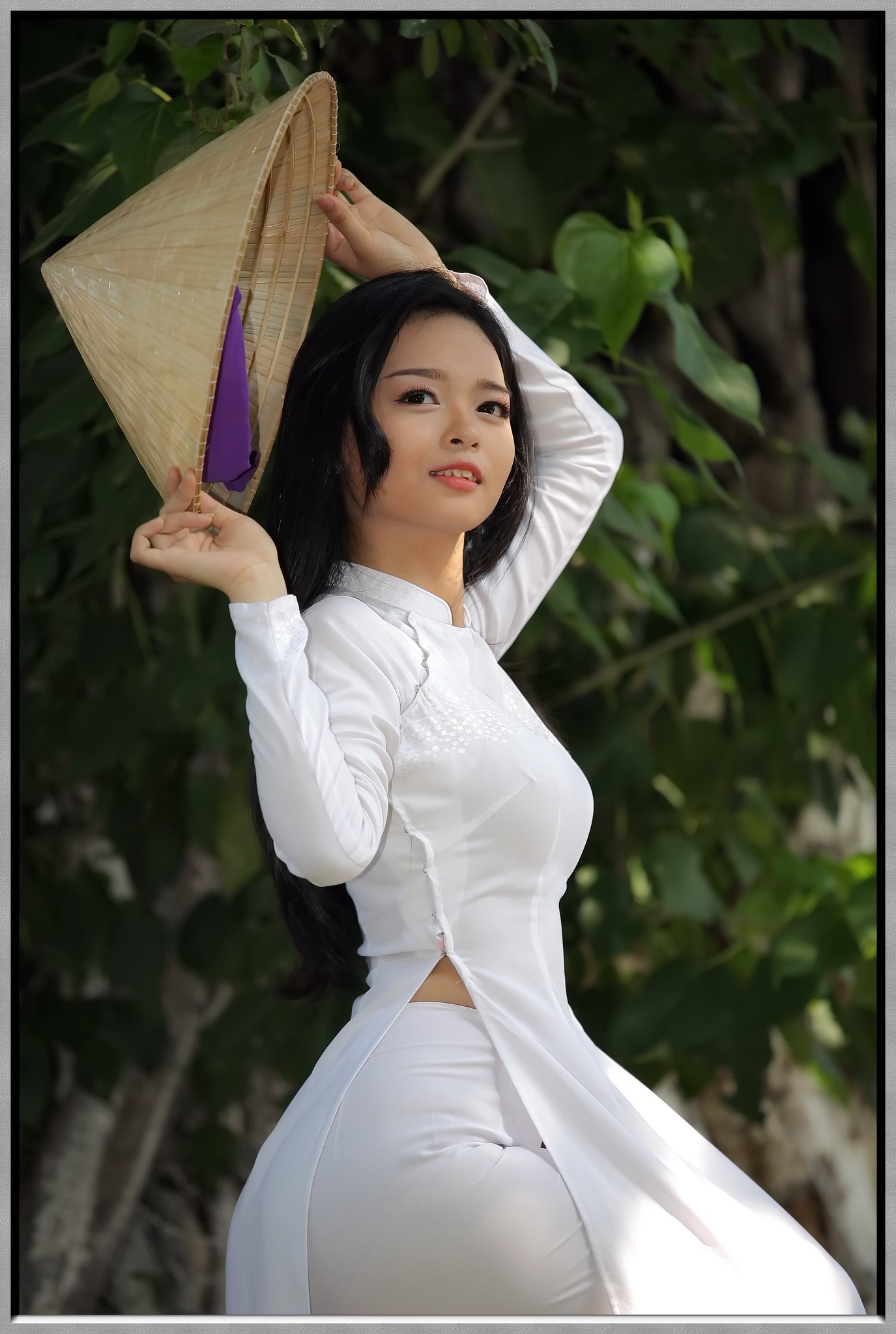 Áo dài trắng nét Việt nón lá [DQNZGV]