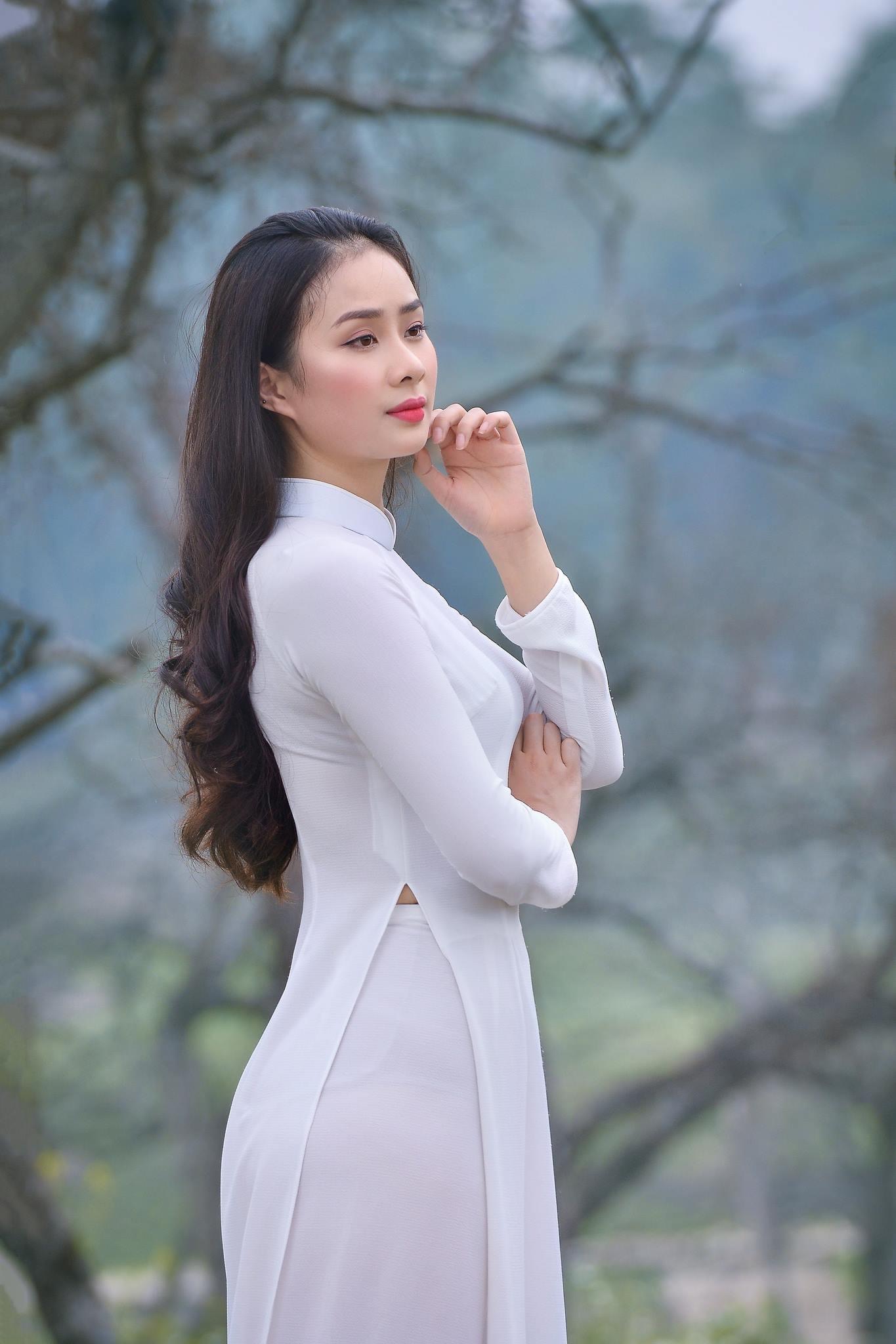 Áo dài trắng girl xinh áo dài trắng cuốn hút [TEDBKG]