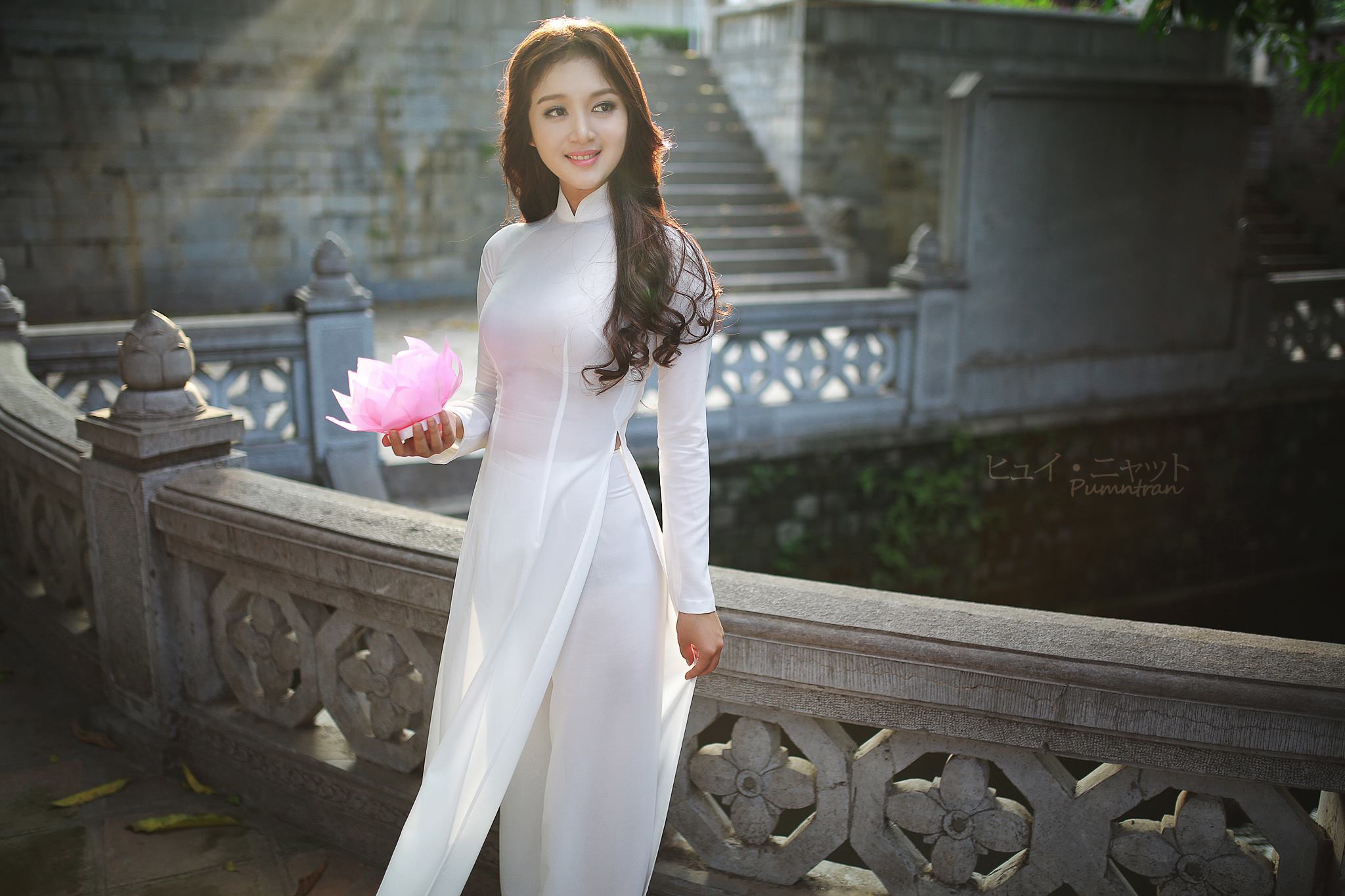 Áo dài trắng tuyển chọn hoa sen [PNIB49]