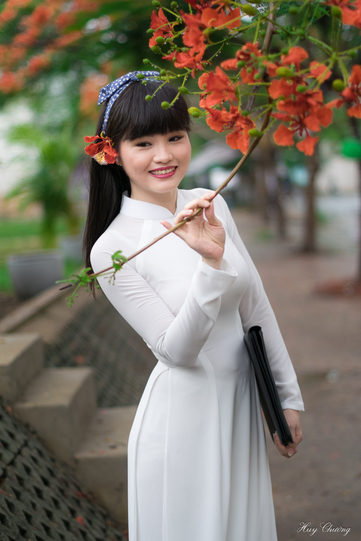 Áo dài trắng cuốn hút [YN44LR]