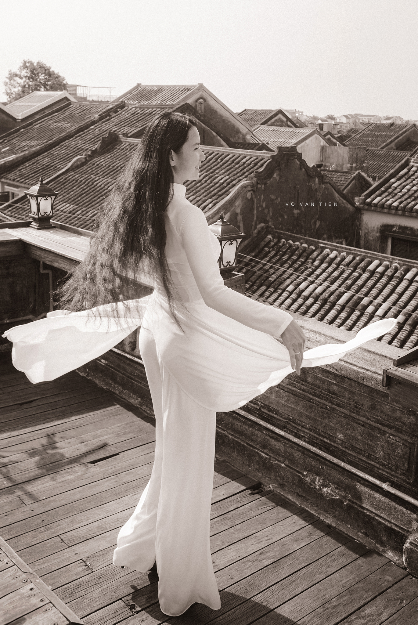 Vẻ đẹp áo dài áo dài trắng duyên dáng tinh nghịch [G5TYH7]