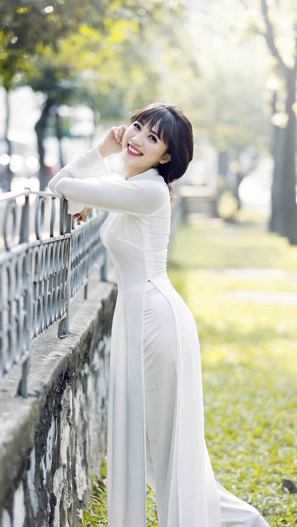 Áo dài trắng thanh nhã [TQU9WW]