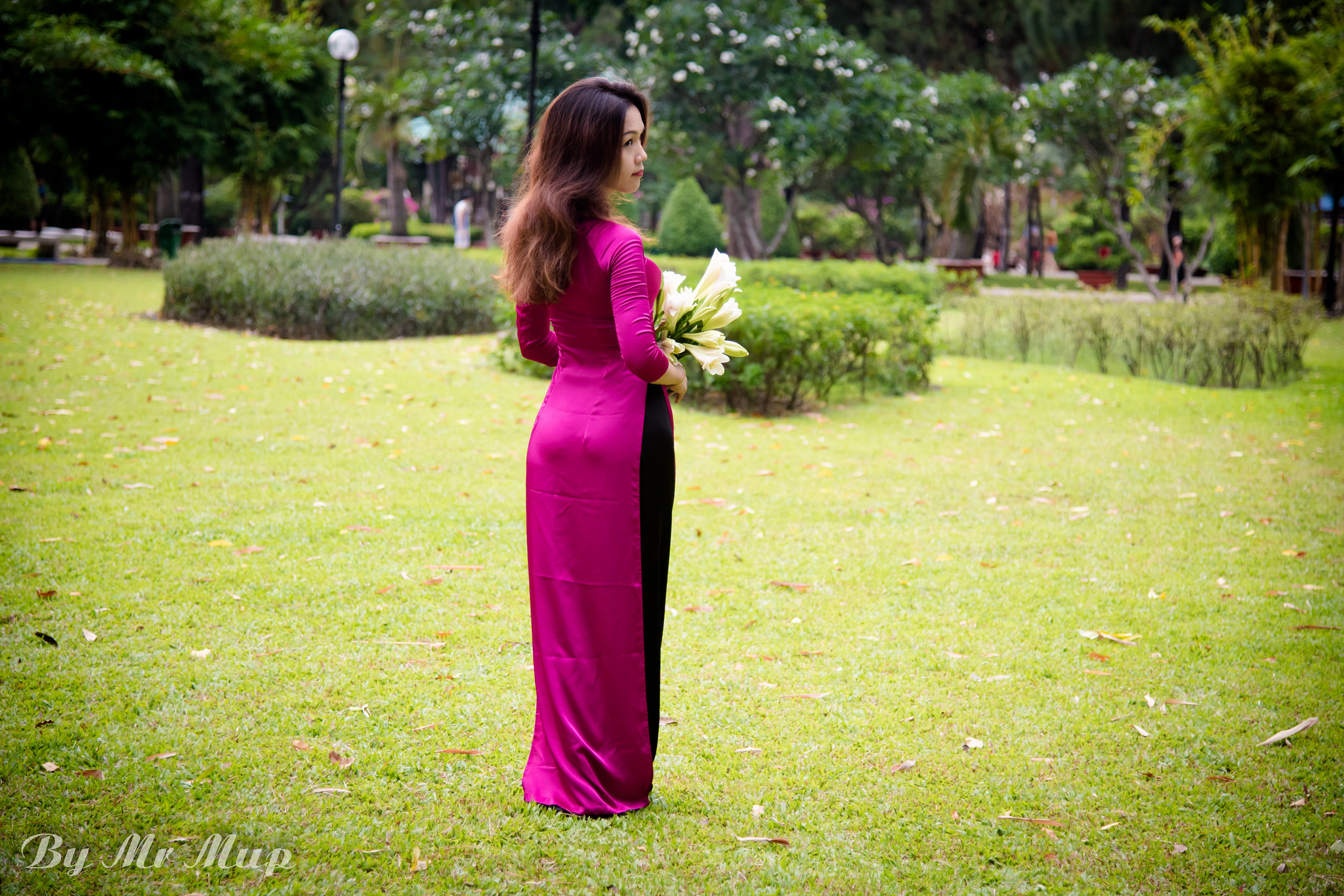 Girl xinh áo dài đỏ truyền thống [ANJWUG]
