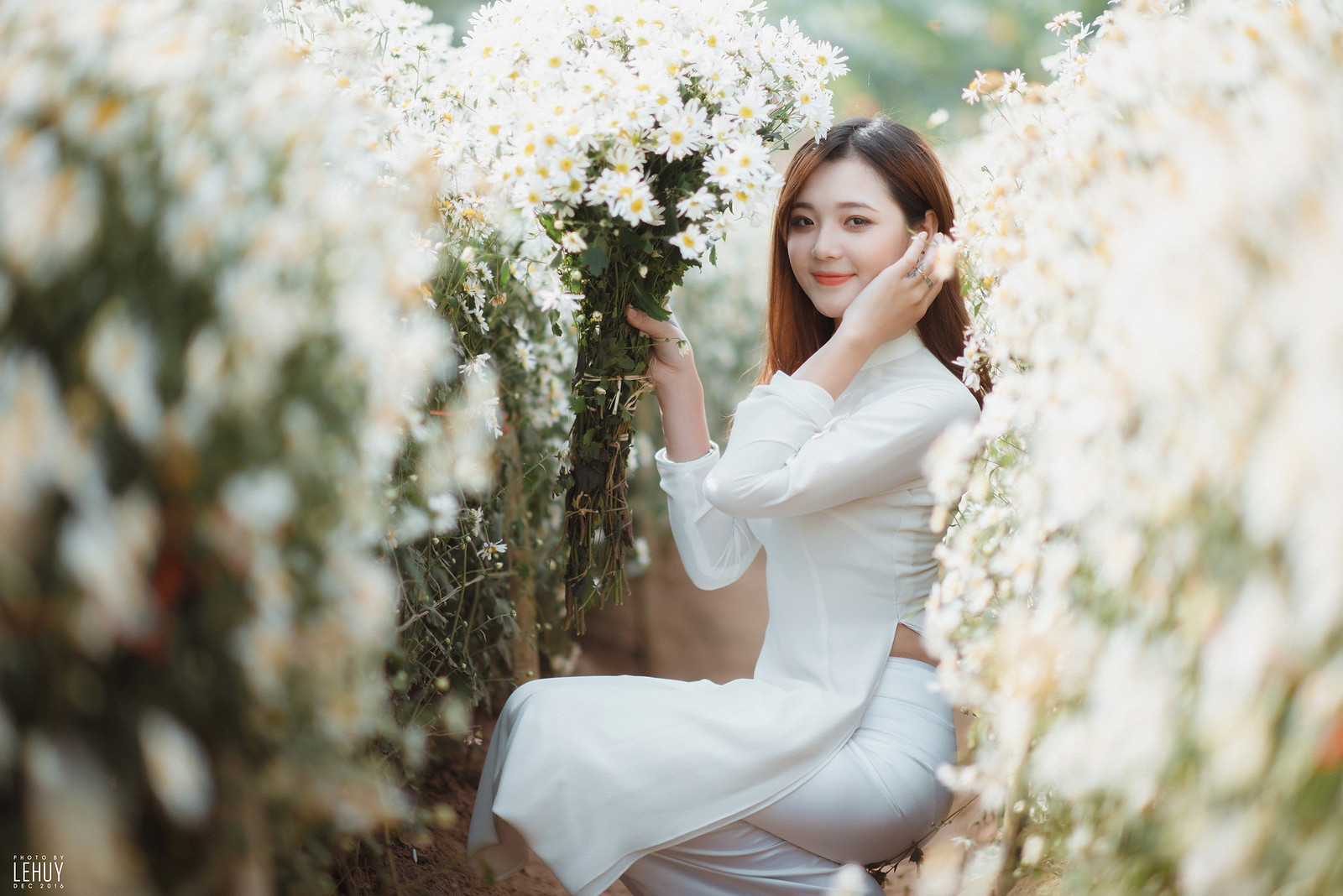 Áo dài trắng tinh khôi hoa [RFRPBA]