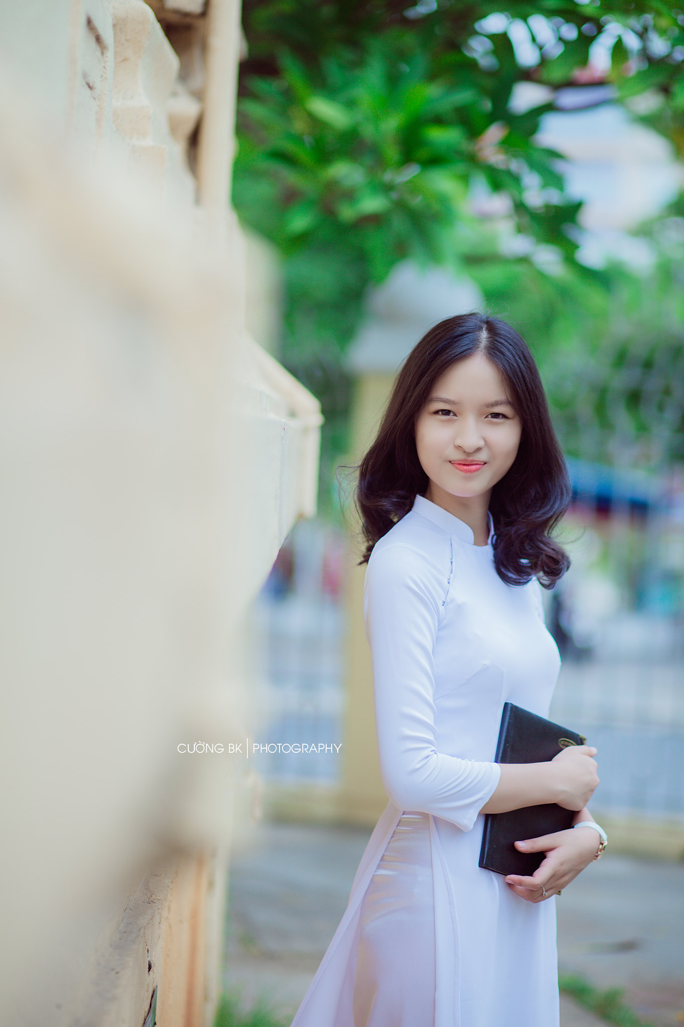 Áo dài trắng nữ sinh nổi bật [EPYKT7]