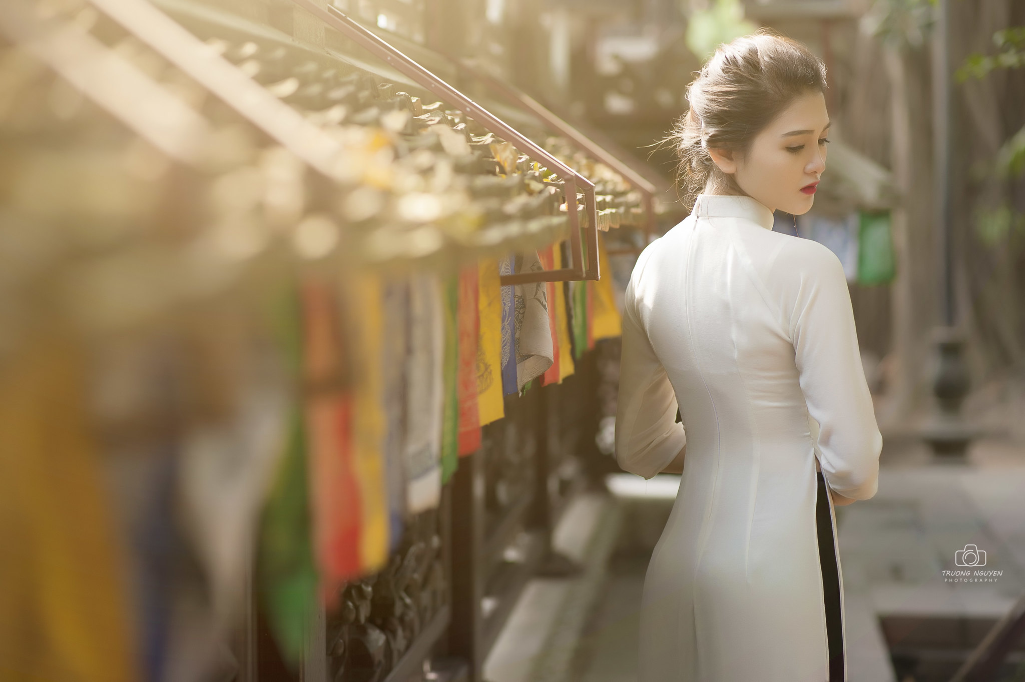Nữ nhân áo dài trắng nữ tính thướt tha [TTTQQG]