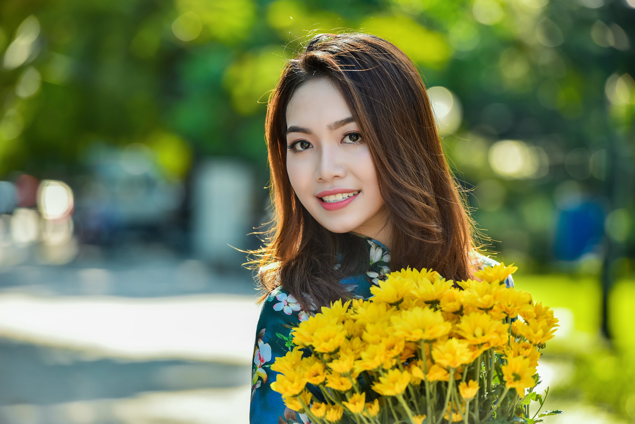 Áo dài trắng hoa tinh tế [APRU3Q]