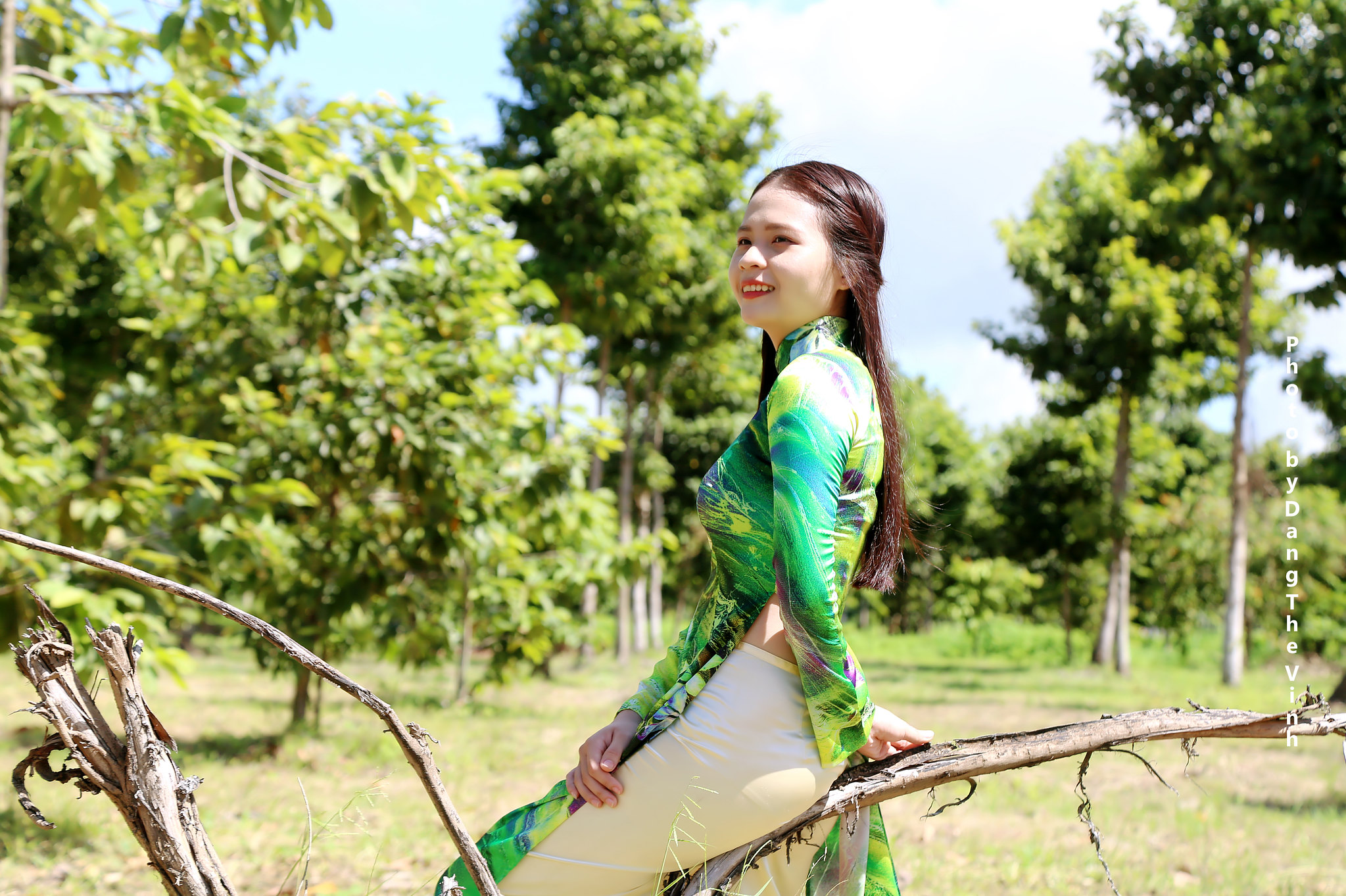 Áo dài họa tiết thanh lịch [5CYN0S]