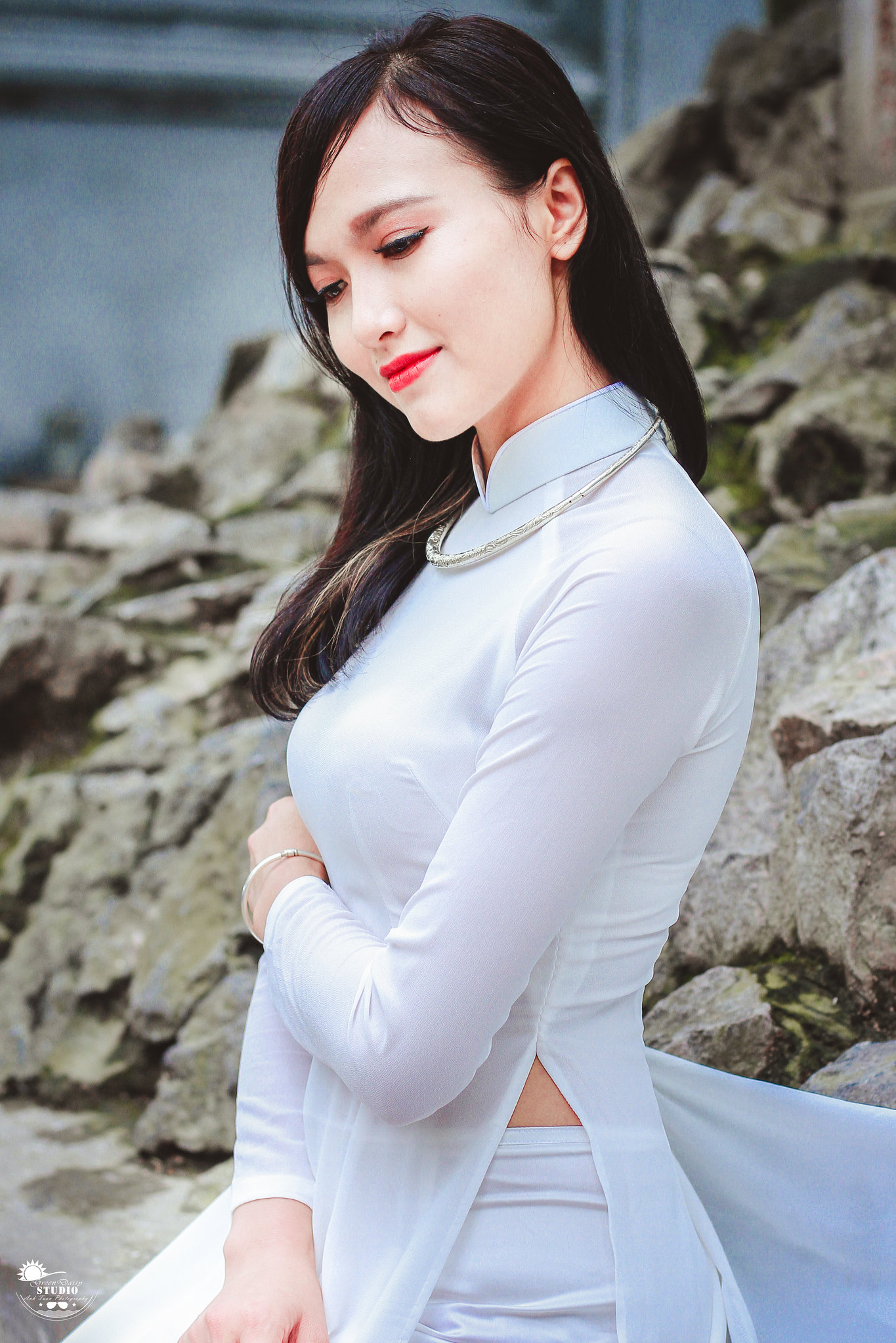 Hình ảnh áo dài trắng hoài cổ áo dài trắng [UHIO7T]