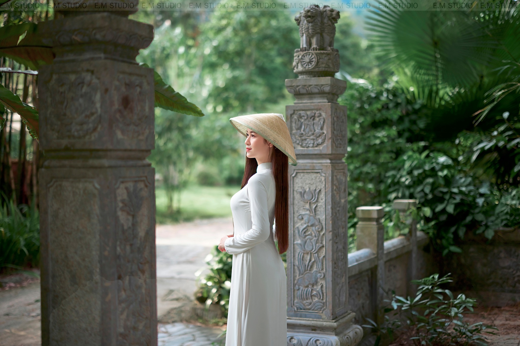 Cổ điển áo dài trắng nón lá [G6YFKB]