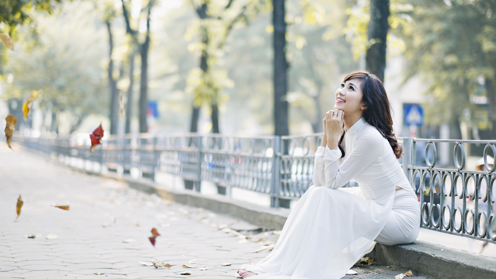 Áo dài trắng ảnh nền kiêu sa [Q4NODU]