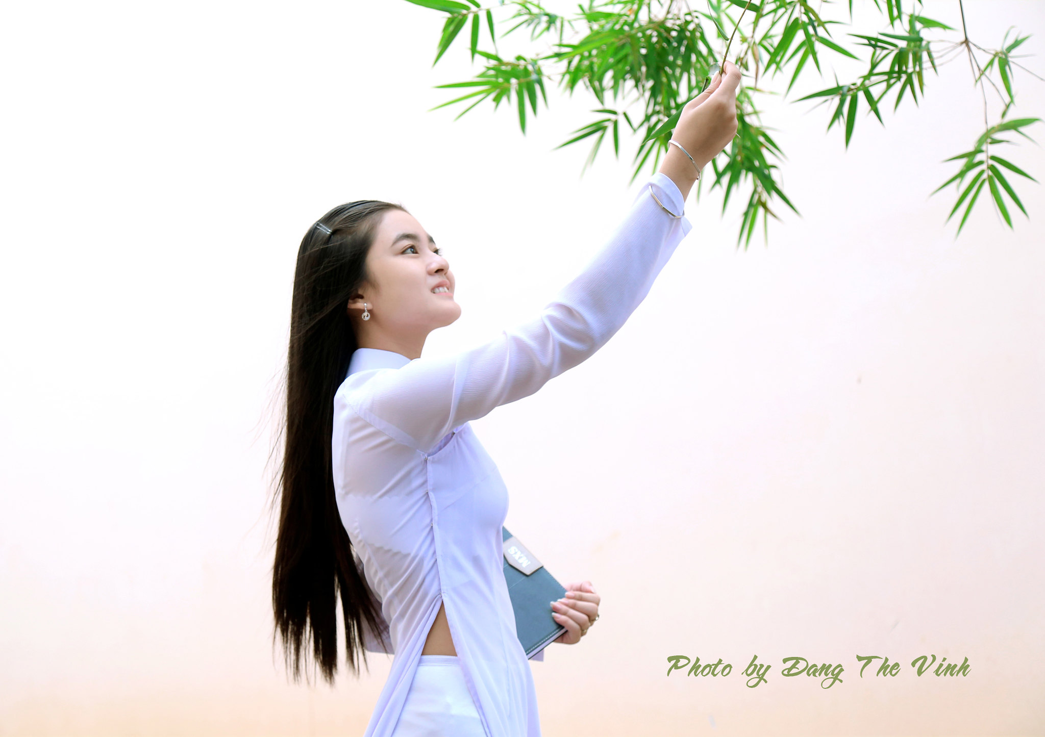 Gái xinh áo dài trắng nhẹ nhàng nữ sinh [ZD47IM]