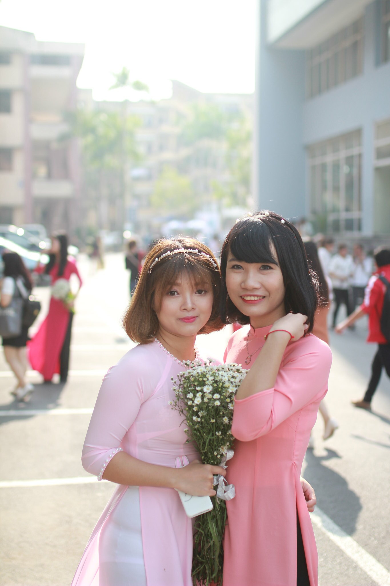 Áo dài hồng e ấp áo dài hồng [U1OY27]
