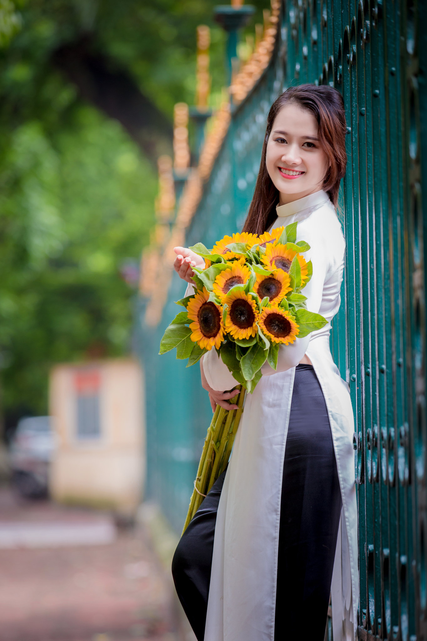 Áo dài họa tiết hoa tuyển chọn [KQWOS3]