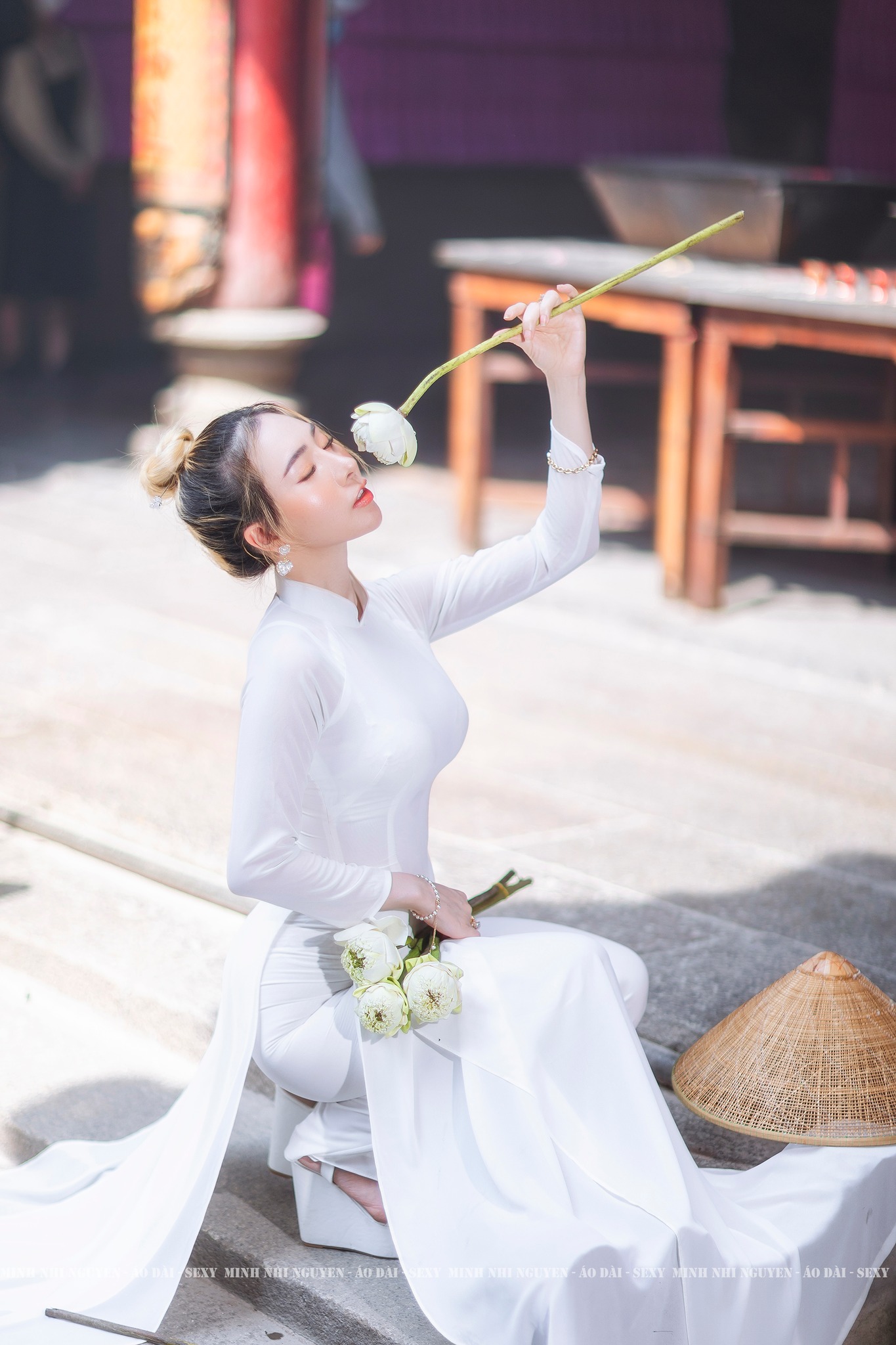 Áo dài trắng loạt ảnh áo dài trắng thanh lịch [J8KHB3]