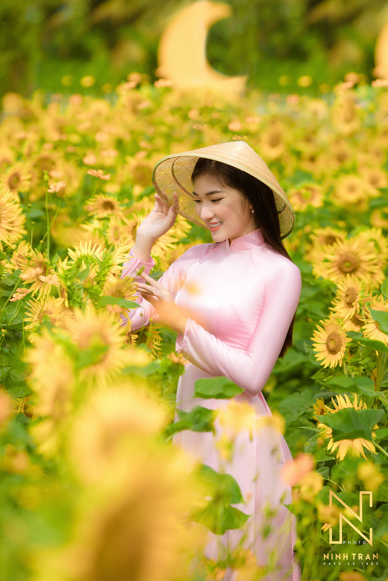Nét đẹp áo dài áo dài hồng cổ điển hoa [4ARXWU]