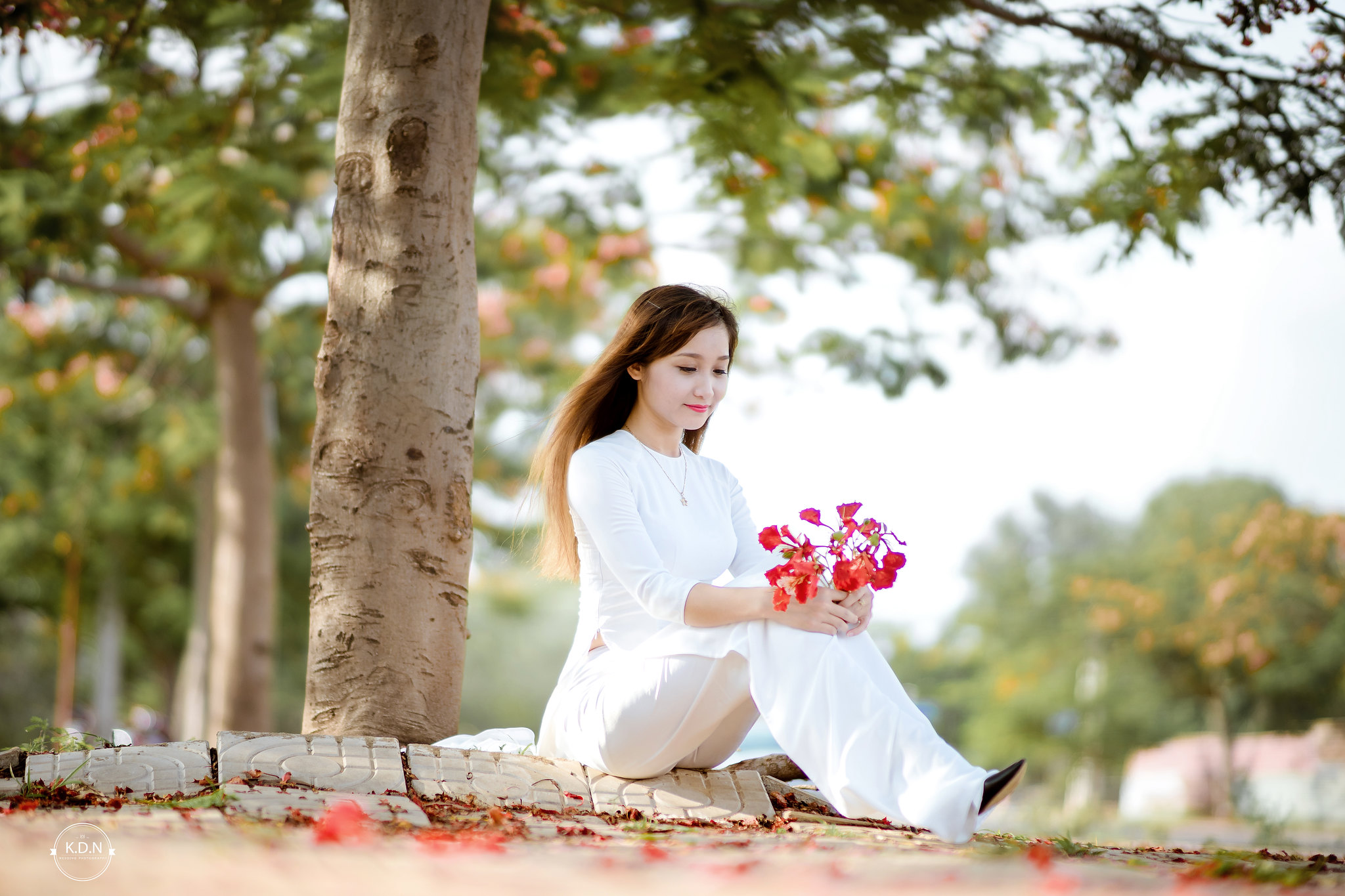 Áo dài trắng hot girl hoa dịu dàng [JD8YDY]