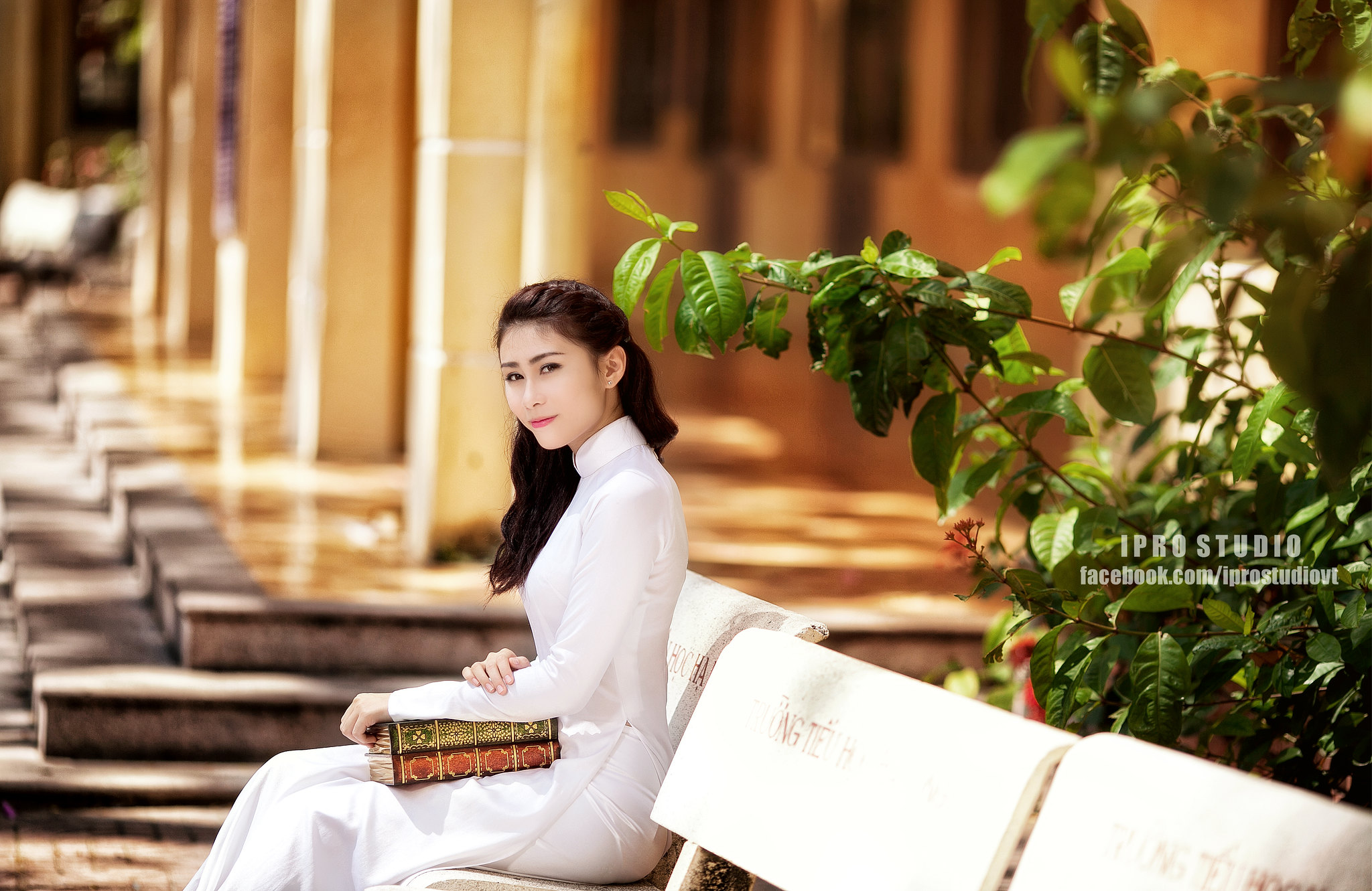 Áo dài trắng hài hòa [SP5XAN]