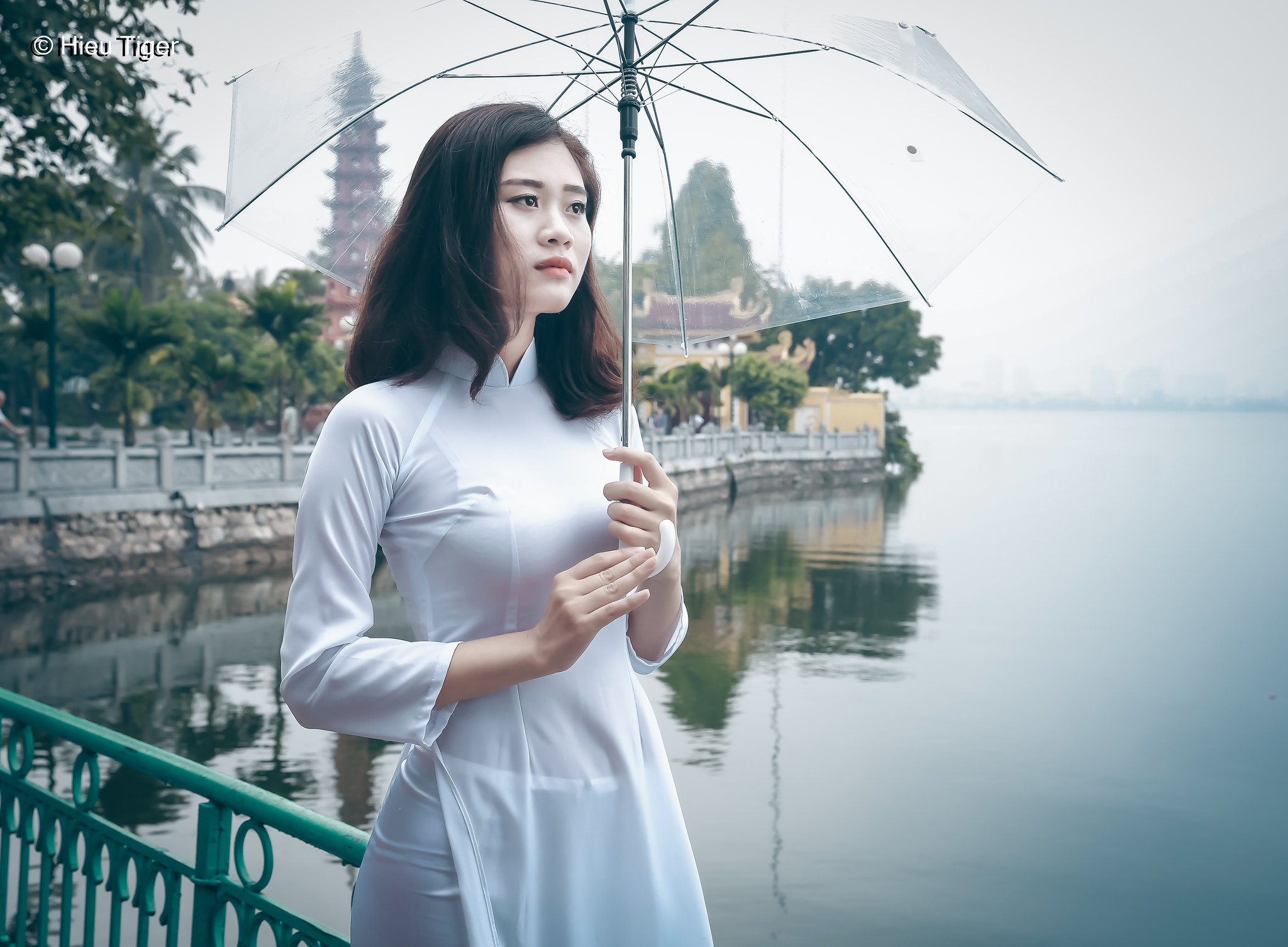 Dịu dàng áo dài trắng nuột [J1HKFJ]