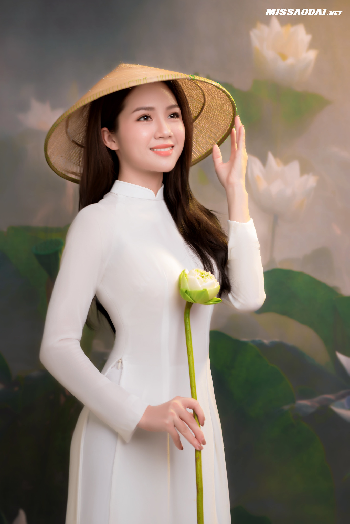 Nét đẹp áo dài áo dài trắng rạng rỡ hoa [C55EYV]