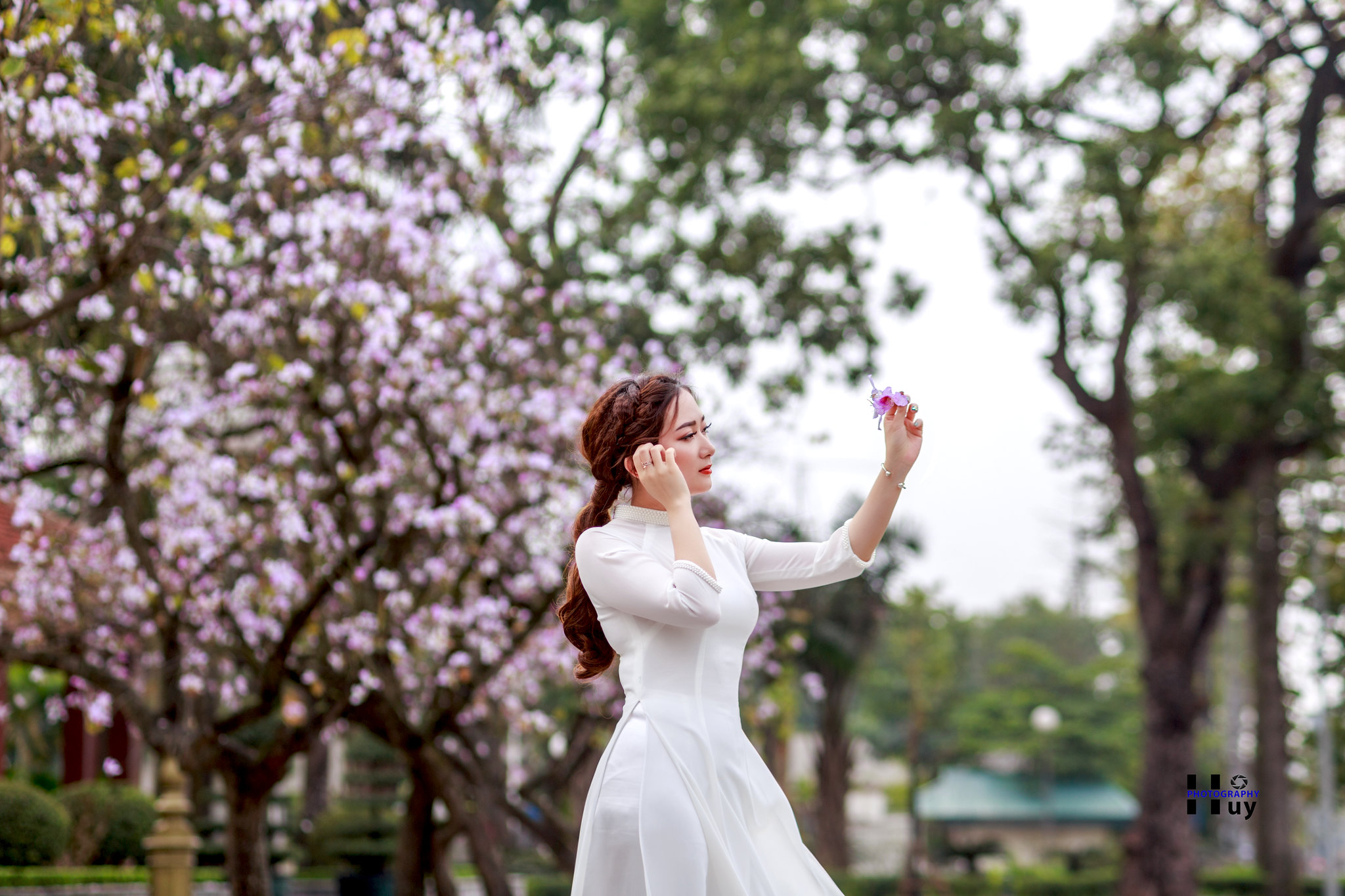 Rửa mắt với ảnh áo dài trắng dịu dàng [OGZYAO]
