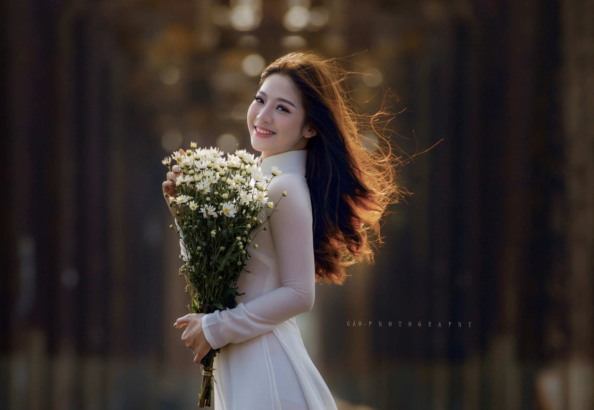 Áo dài trắng nét Việt hoa [9KMIRD]