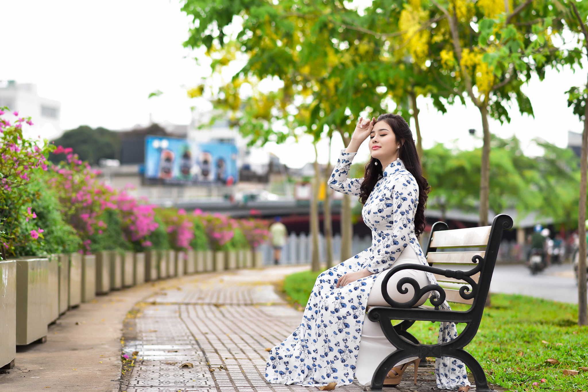 Ấn tượng áo dài họa tiết [IPE4G8]