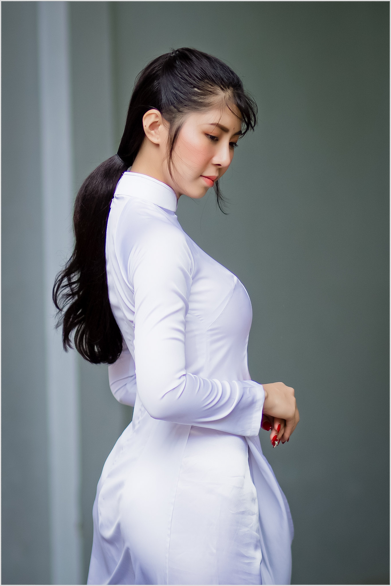 Áo dài trắng tinh khôi vẻ đẹp Việt Nam [NNG8ZY]