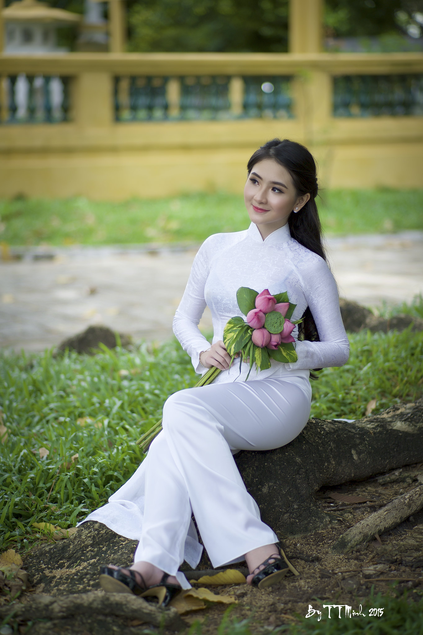 Thuần Việt áo dài trắng hoa sen [JMAXDY]