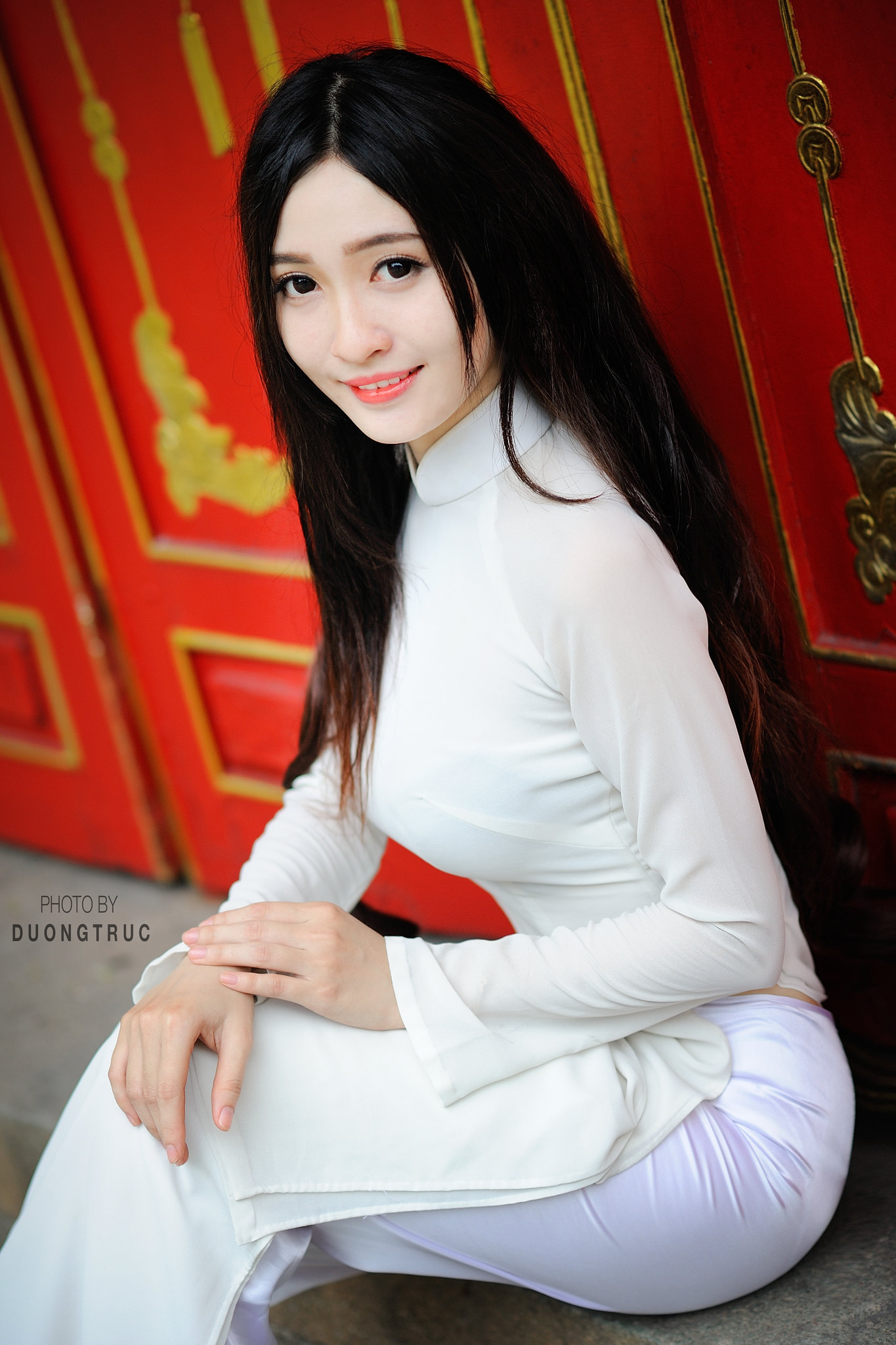 Thanh lịch áo dài trắng [7CAEAO]