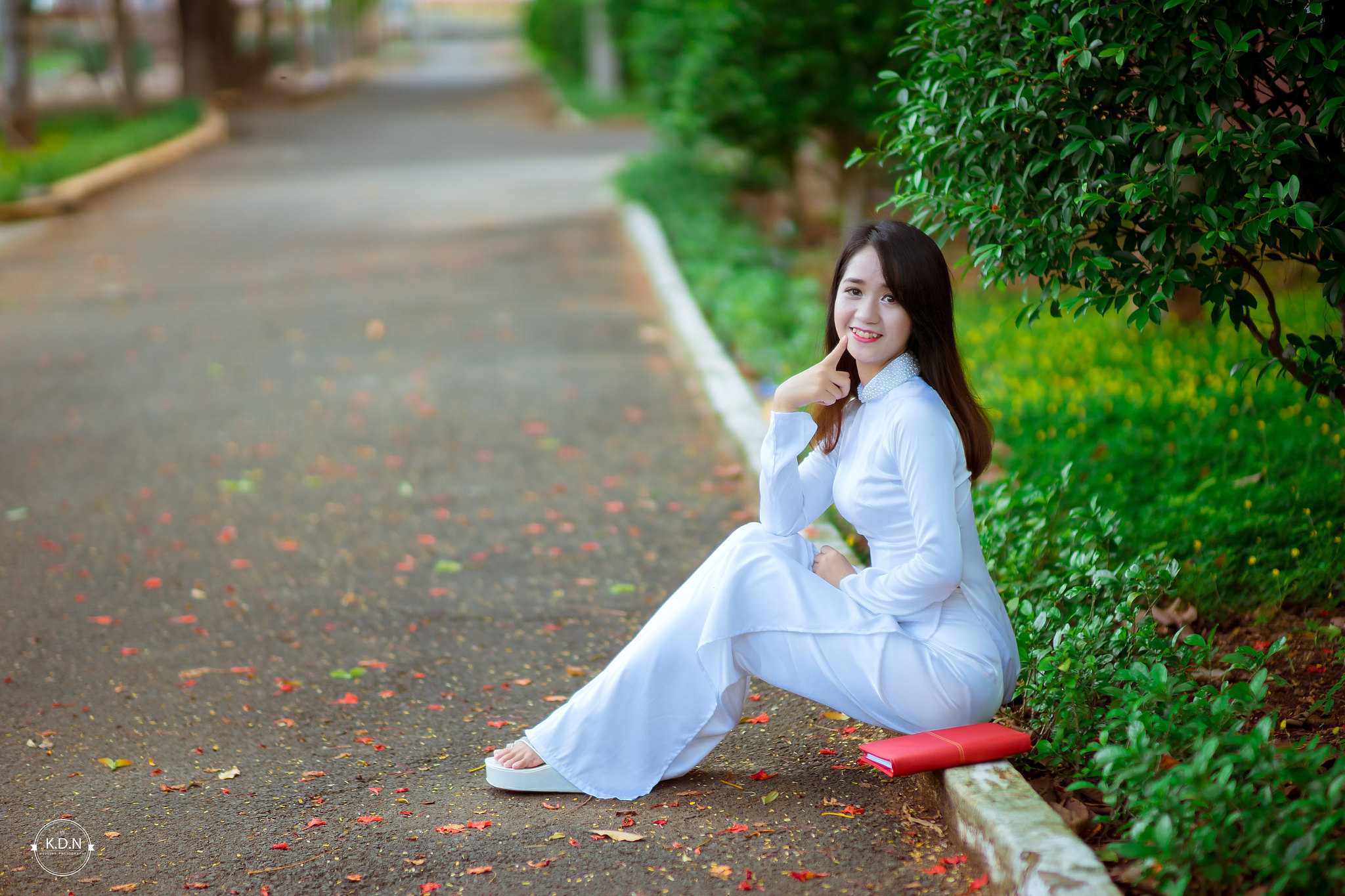 Áo dài trắng áo dài trắng thanh thoát [PGNXSY]